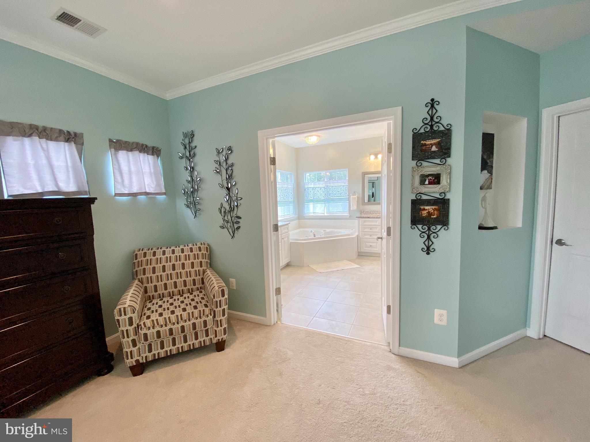 SADDLE VIEW - Residential