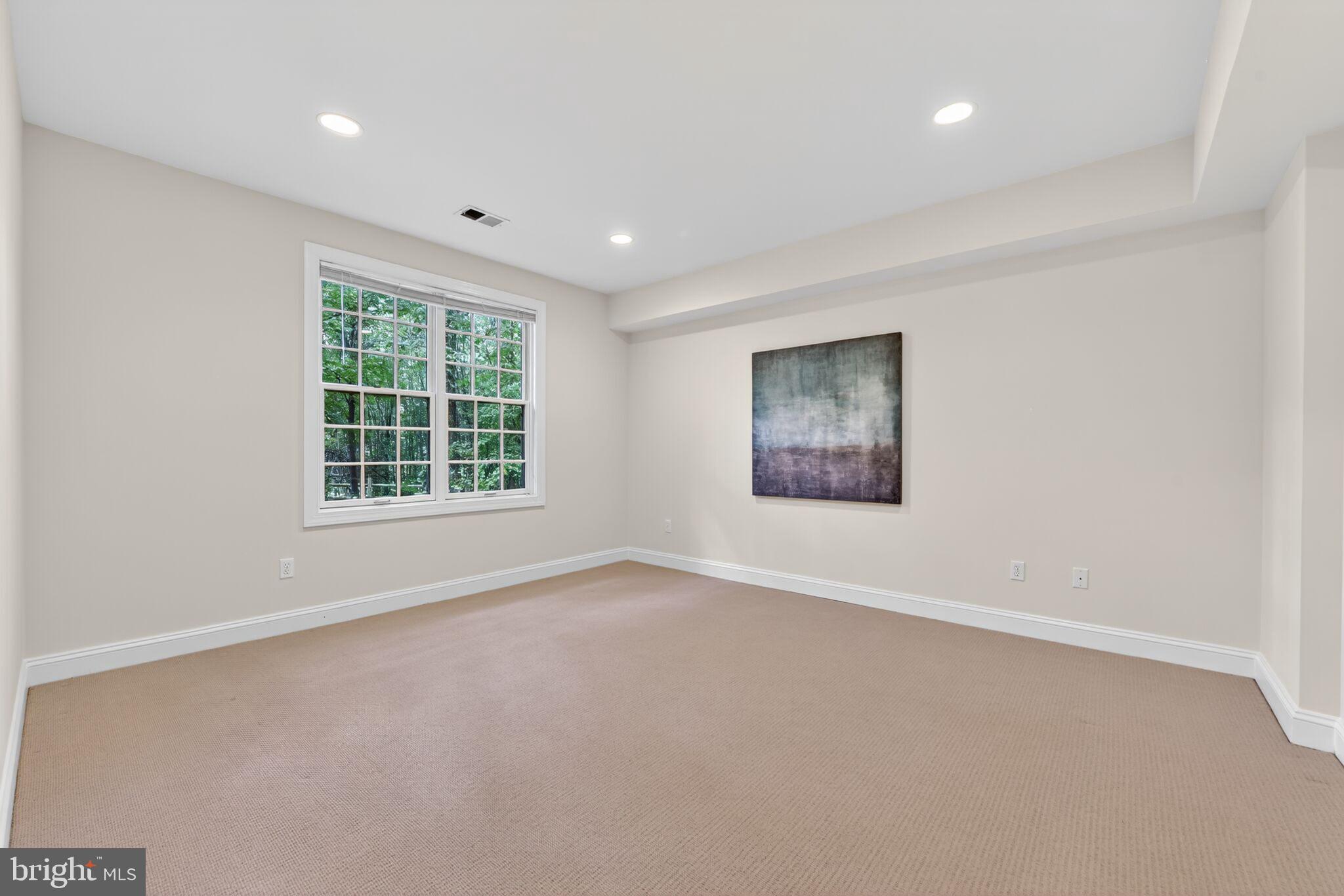 LEWINSVILLE - Residential