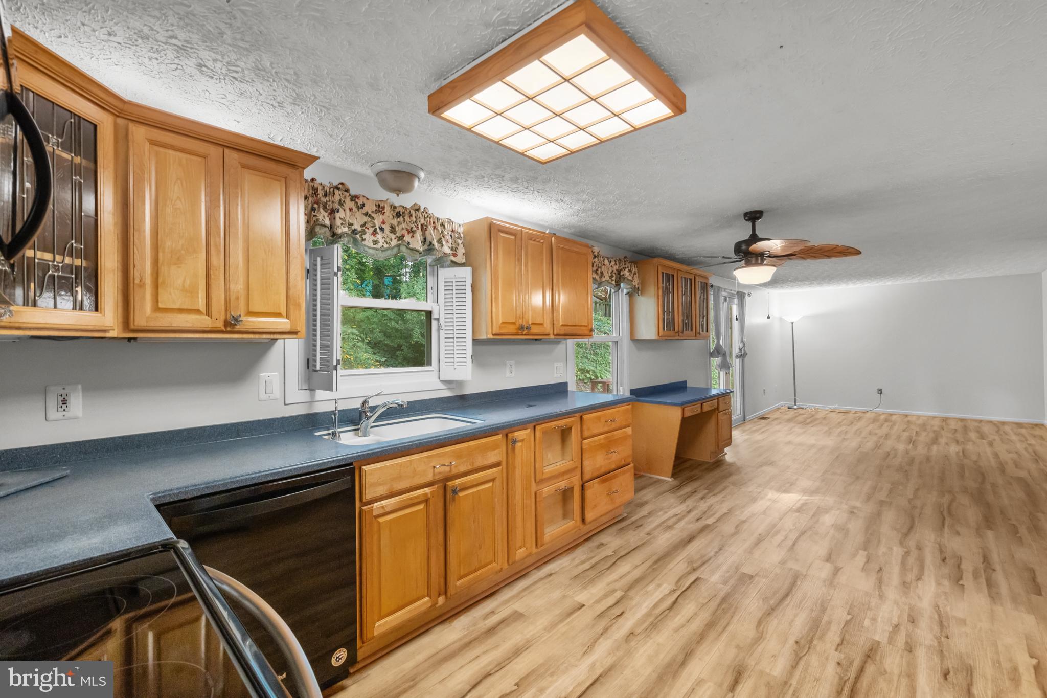 TARA HEIGHTS - Residential