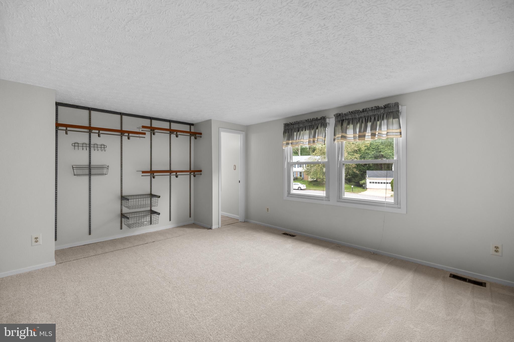 TARA HEIGHTS - Residential