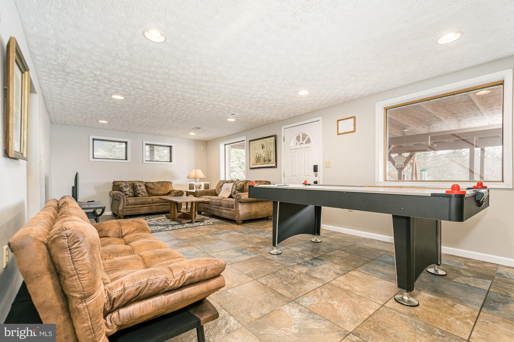 GLEN COVE - Residential