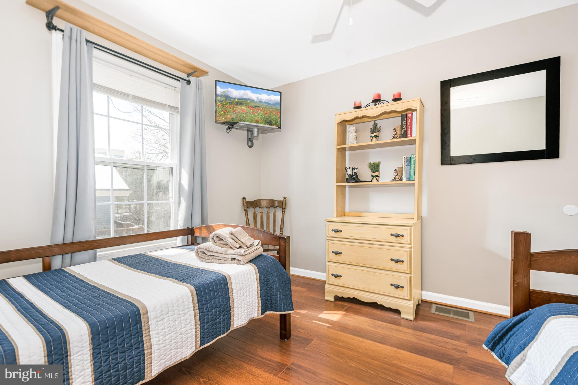 GLEN COVE - Residential