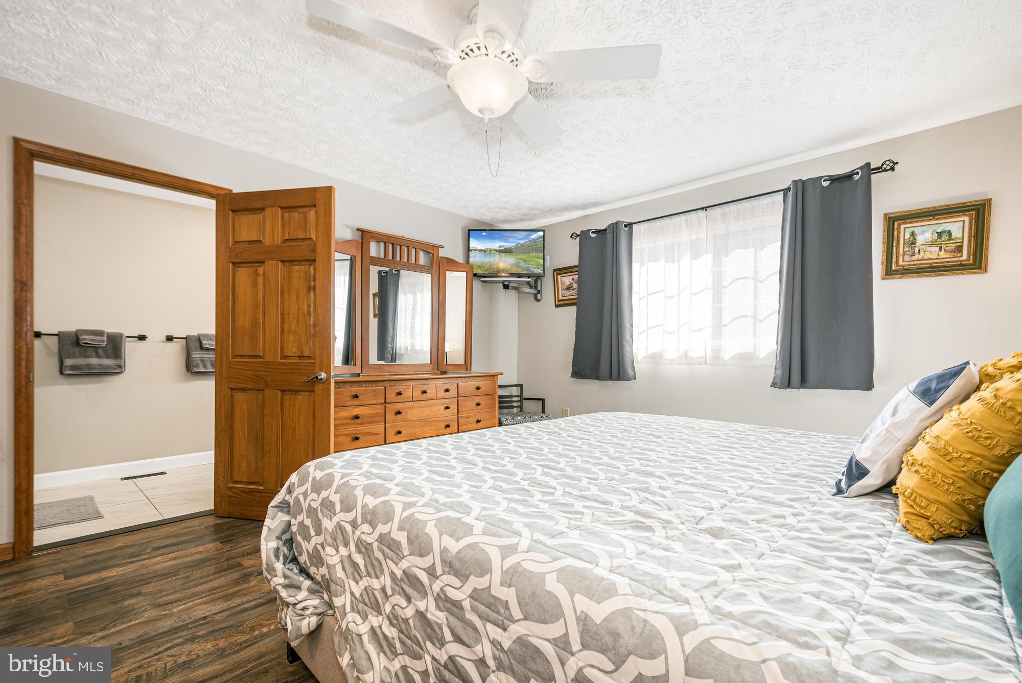 GLEN COVE - Residential