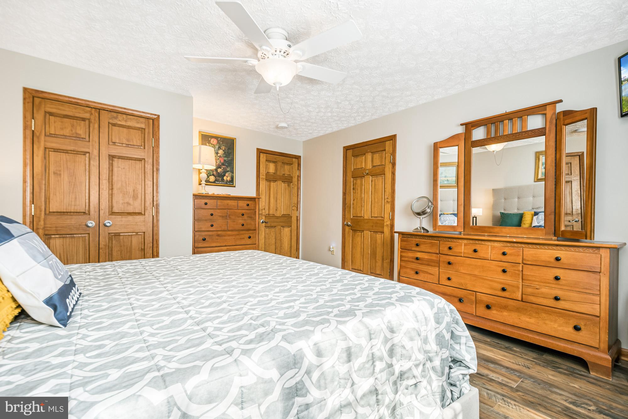 GLEN COVE - Residential