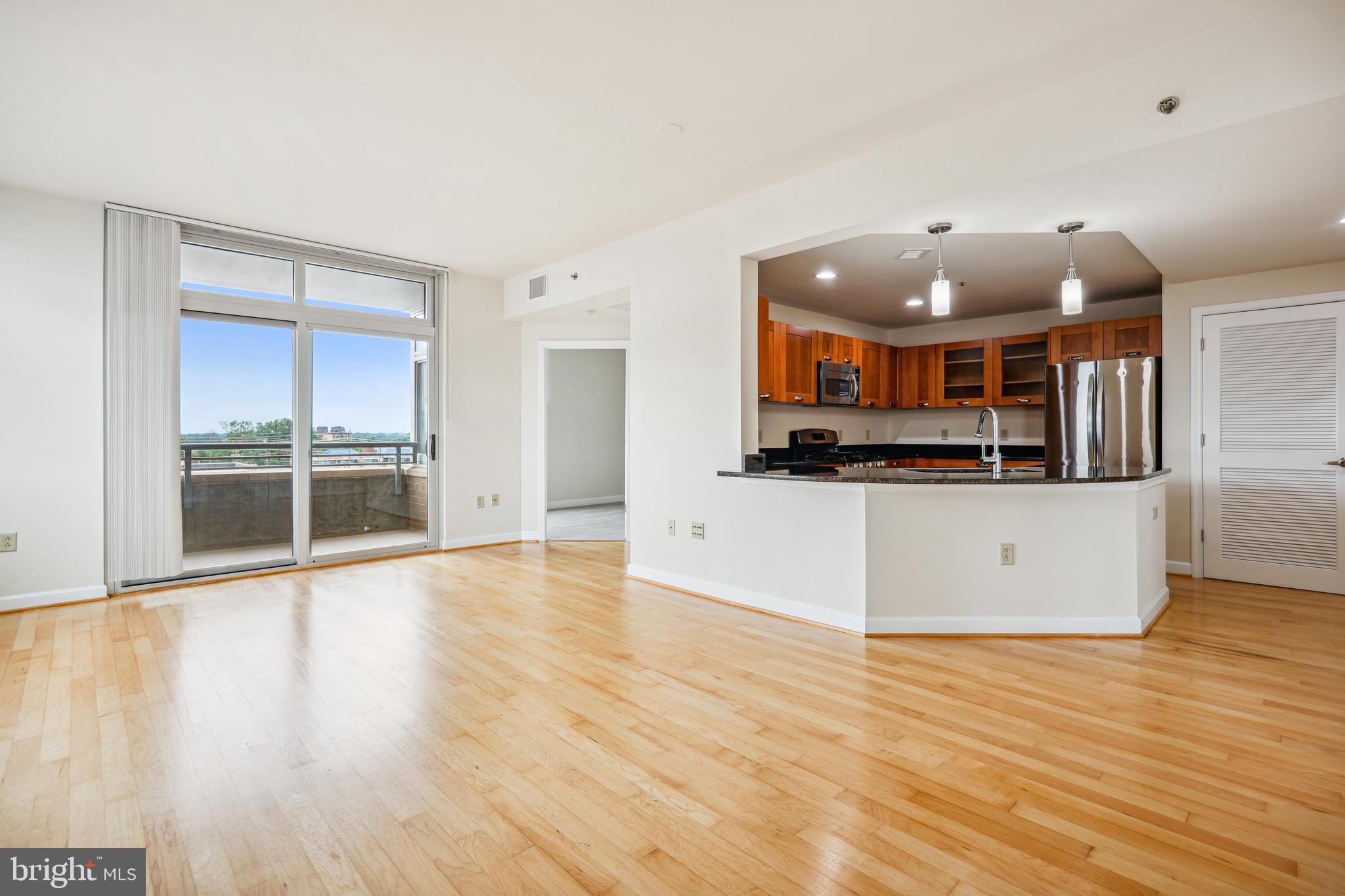 MIDTOWN BETHESDA NORTH - Residential