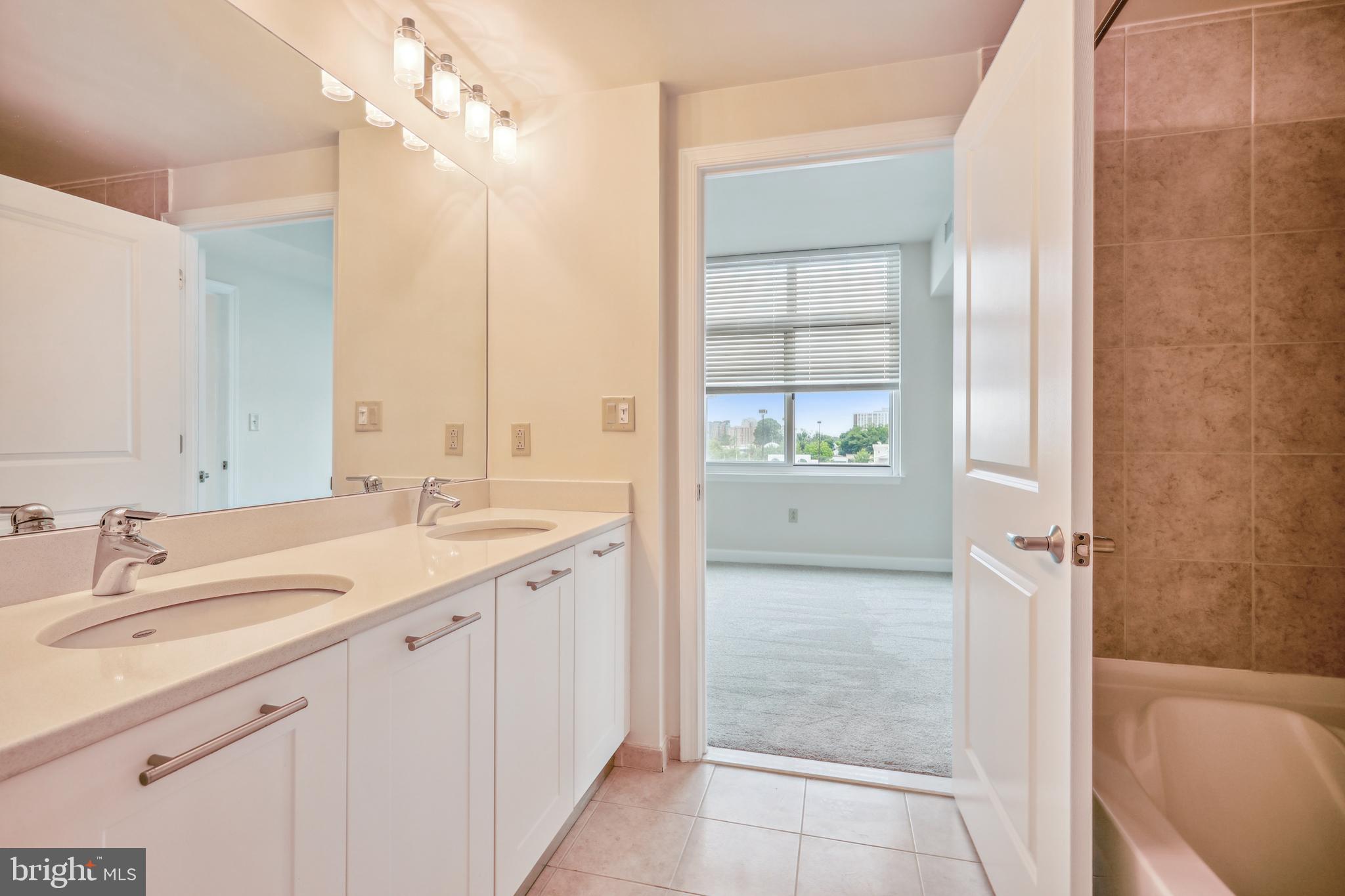 MIDTOWN BETHESDA NORTH - Residential