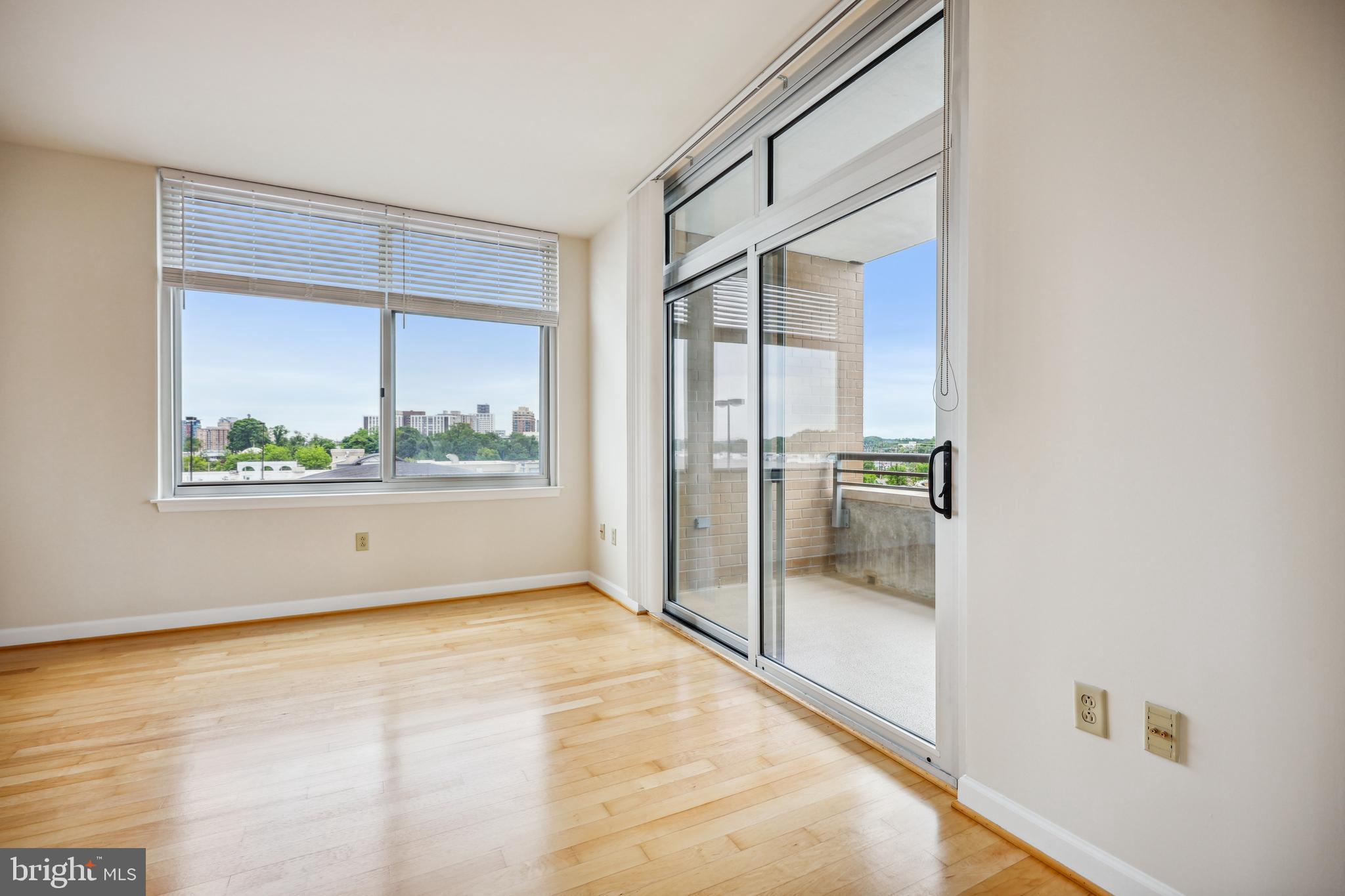 MIDTOWN BETHESDA NORTH - Residential