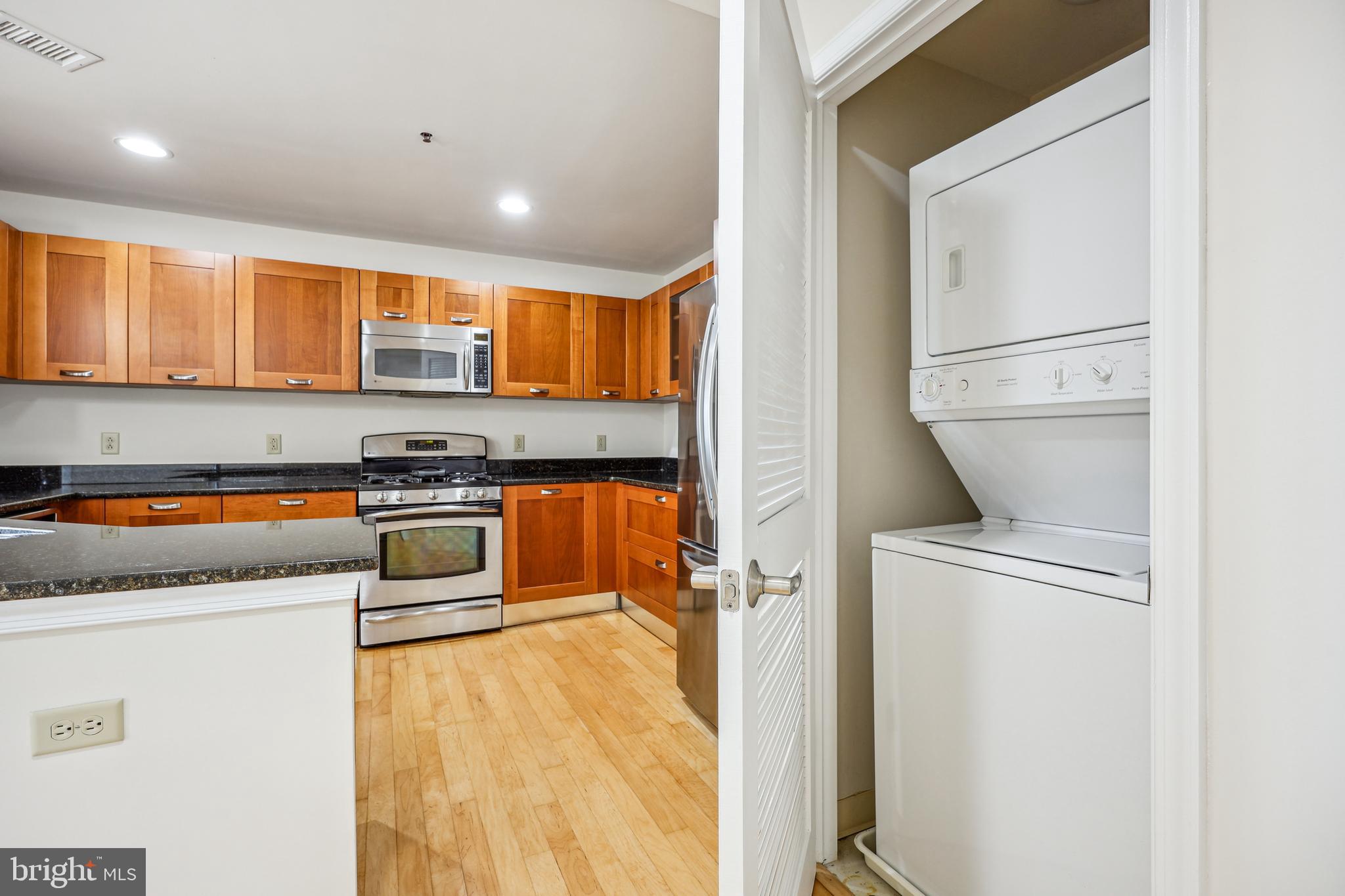 MIDTOWN BETHESDA NORTH - Residential