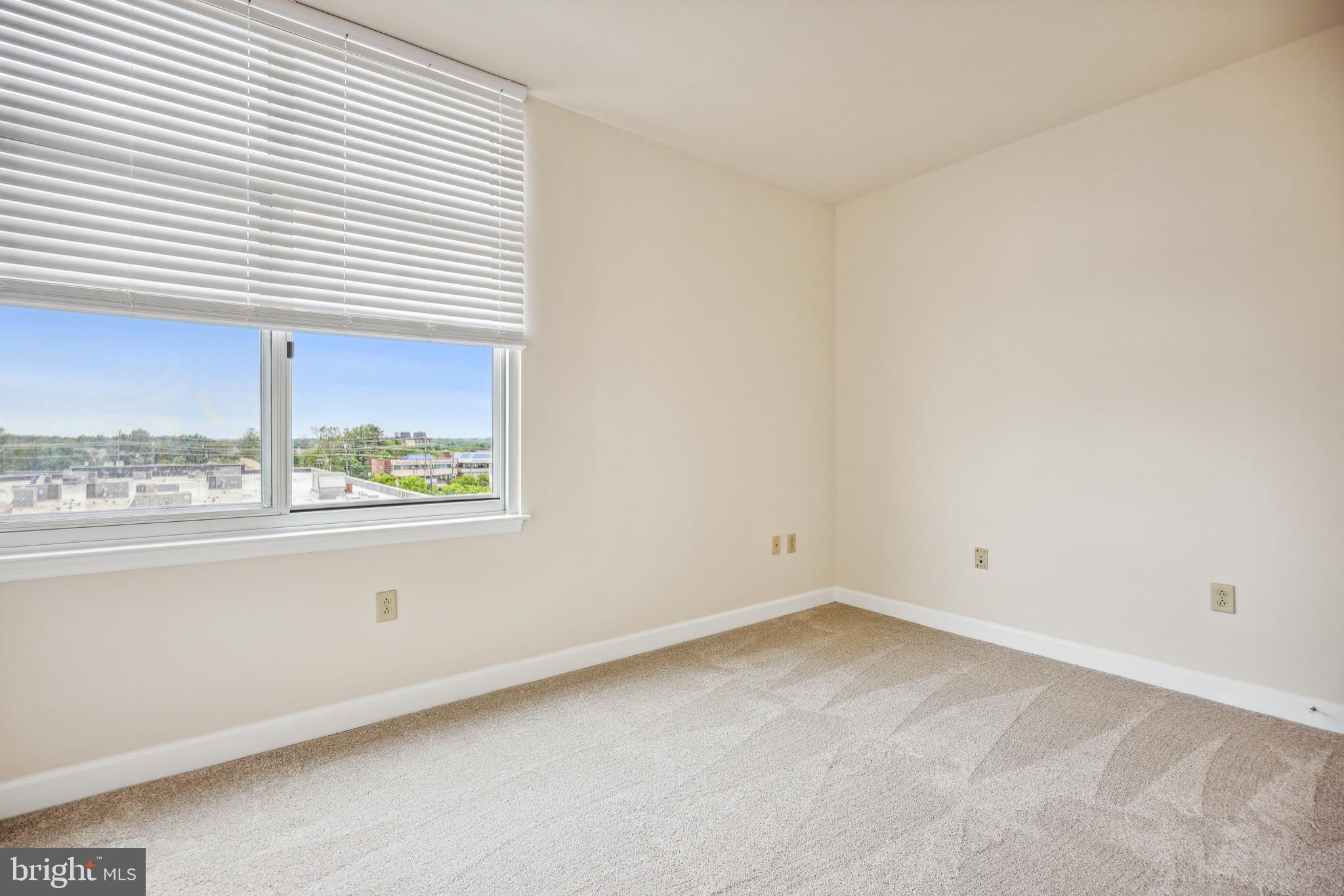 MIDTOWN BETHESDA NORTH - Residential