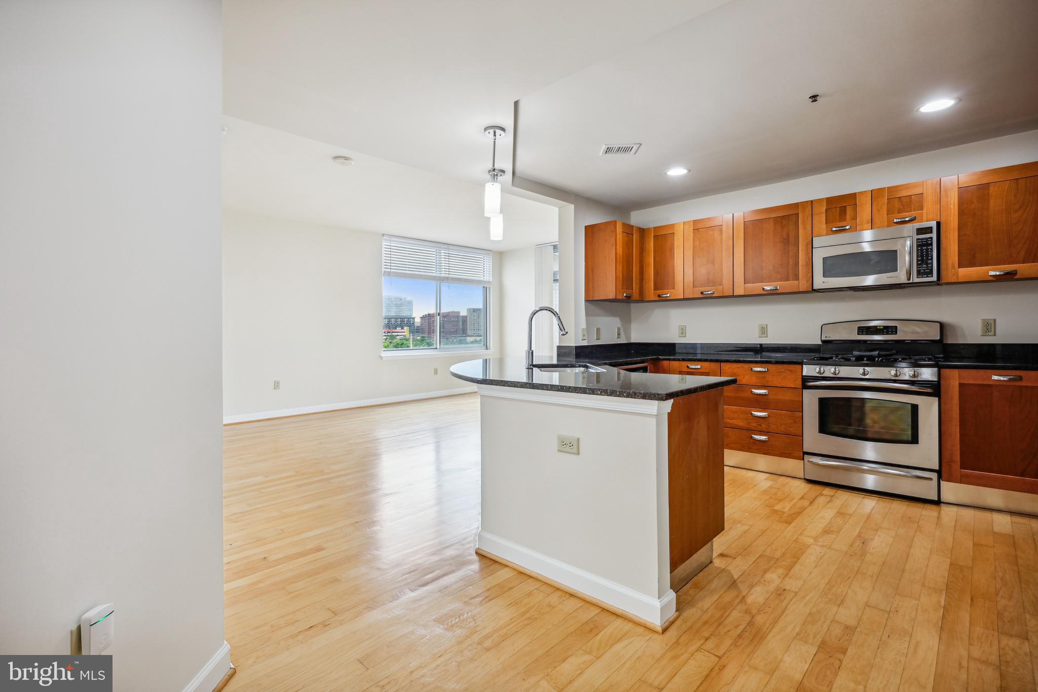 MIDTOWN BETHESDA NORTH - Residential