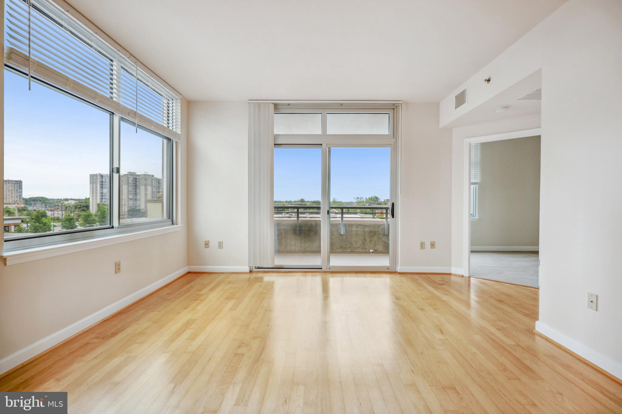 MIDTOWN BETHESDA NORTH - Residential