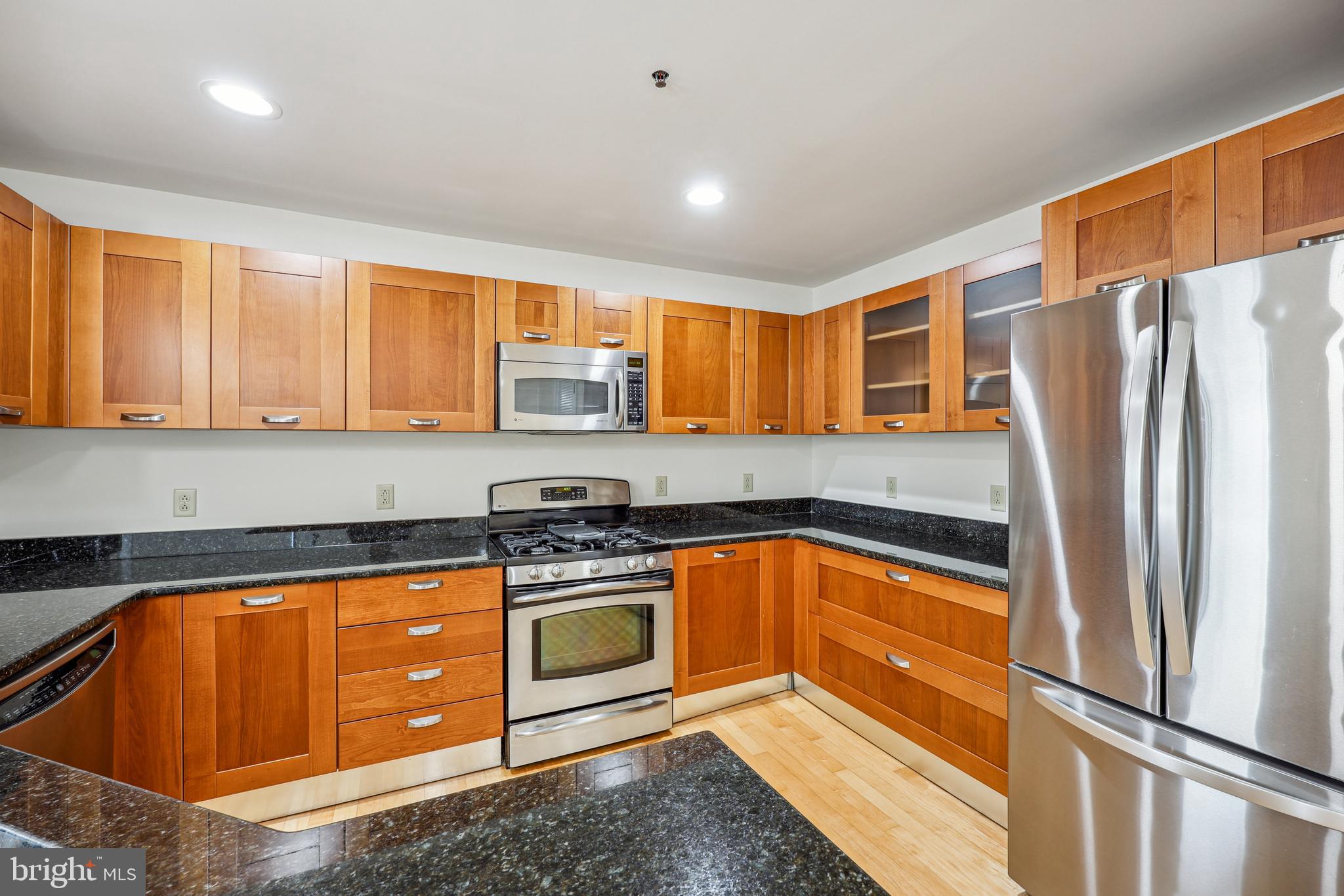 MIDTOWN BETHESDA NORTH - Residential