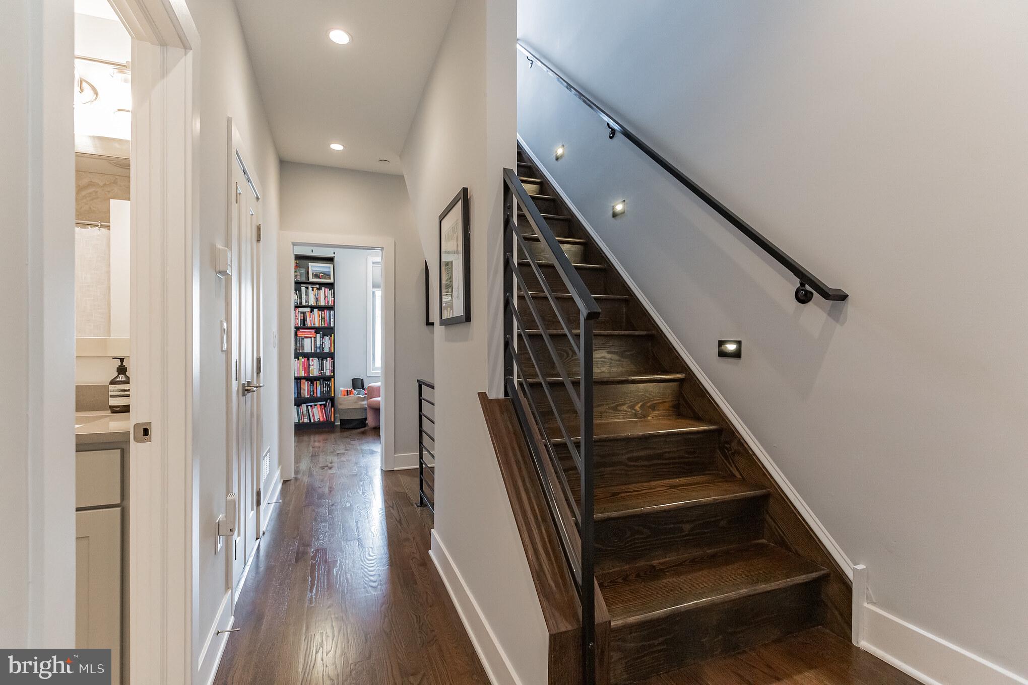 OLDE KENSINGTON - Residential