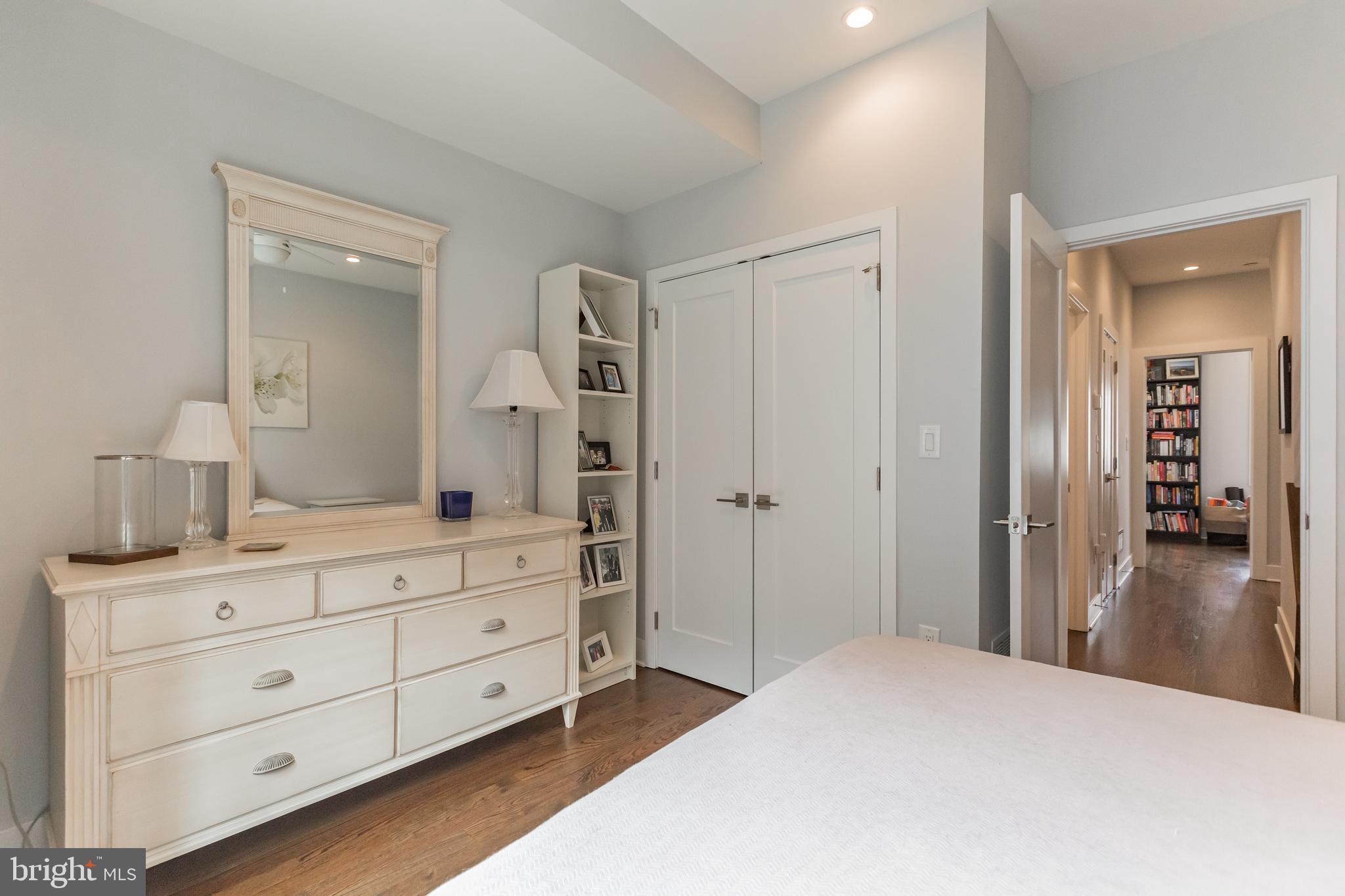 OLDE KENSINGTON - Residential