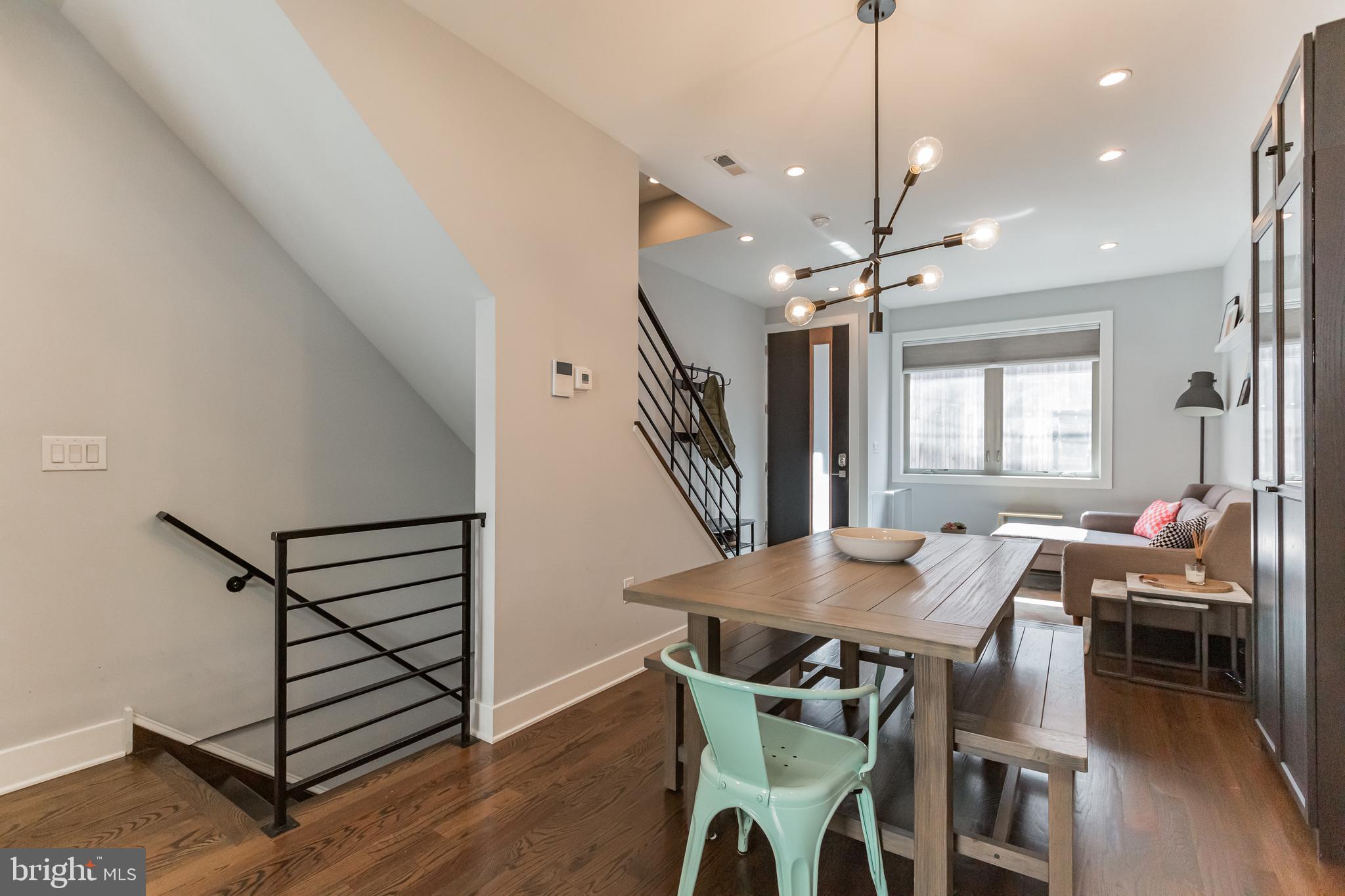 OLDE KENSINGTON - Residential