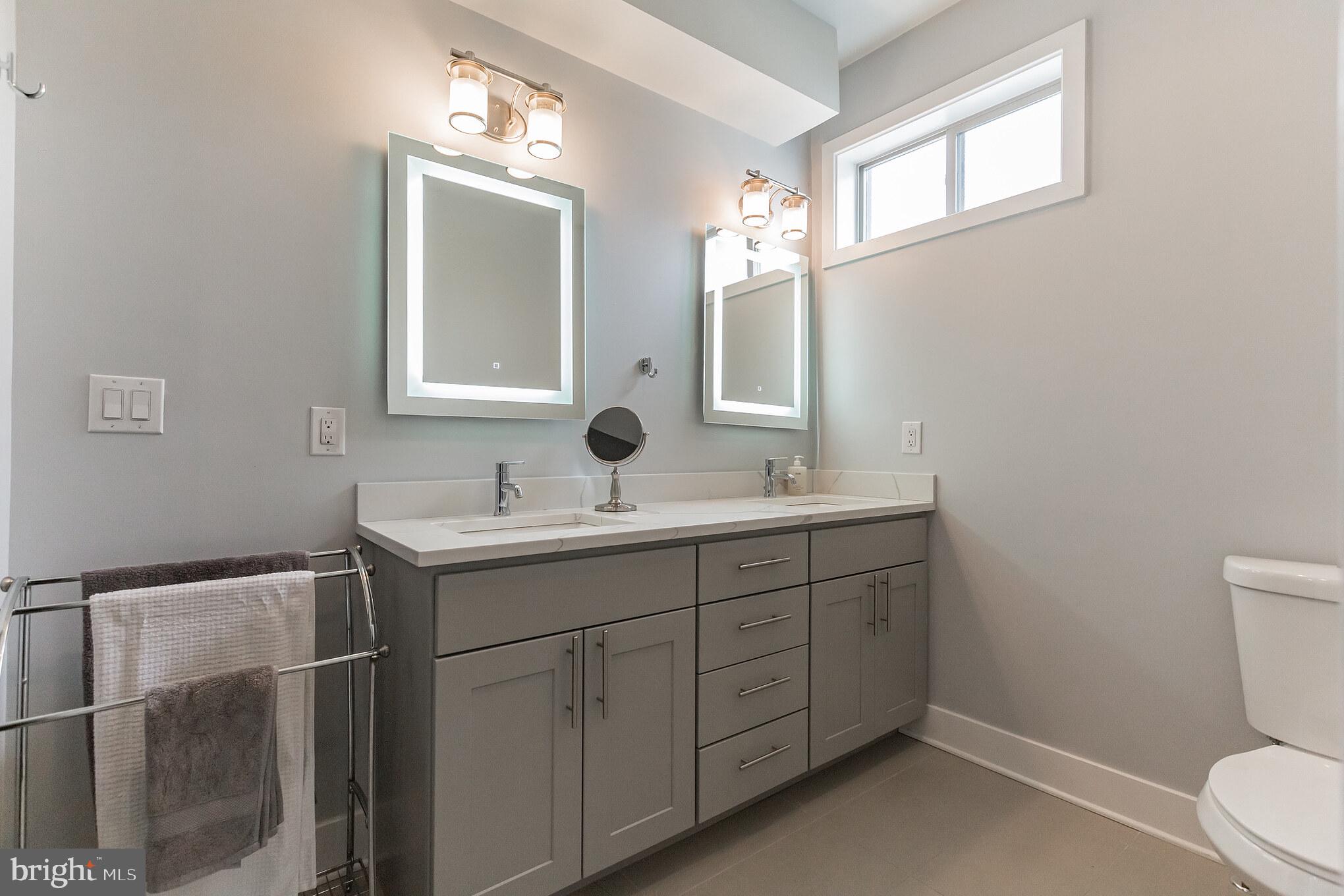 OLDE KENSINGTON - Residential