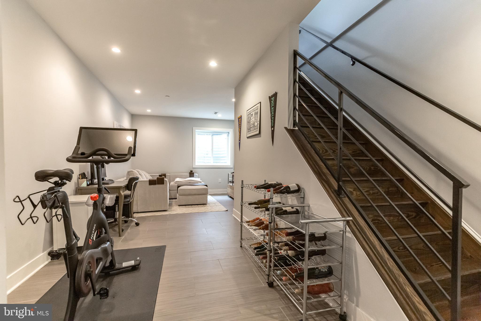 OLDE KENSINGTON - Residential