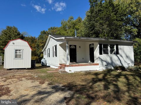 17201 SARAH STREET BOWLING GREEN VA 22427