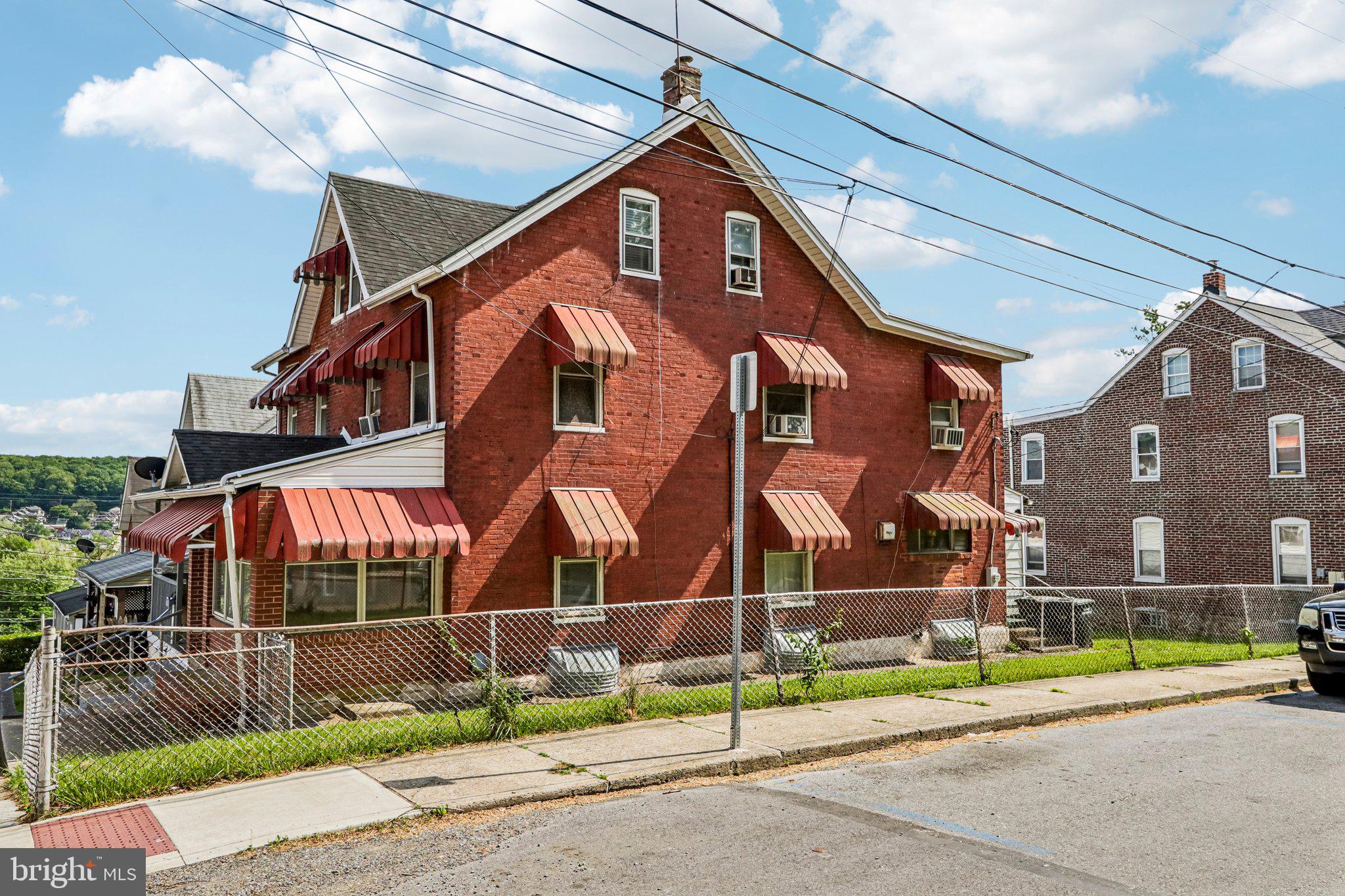 COATESVILLE - Residential