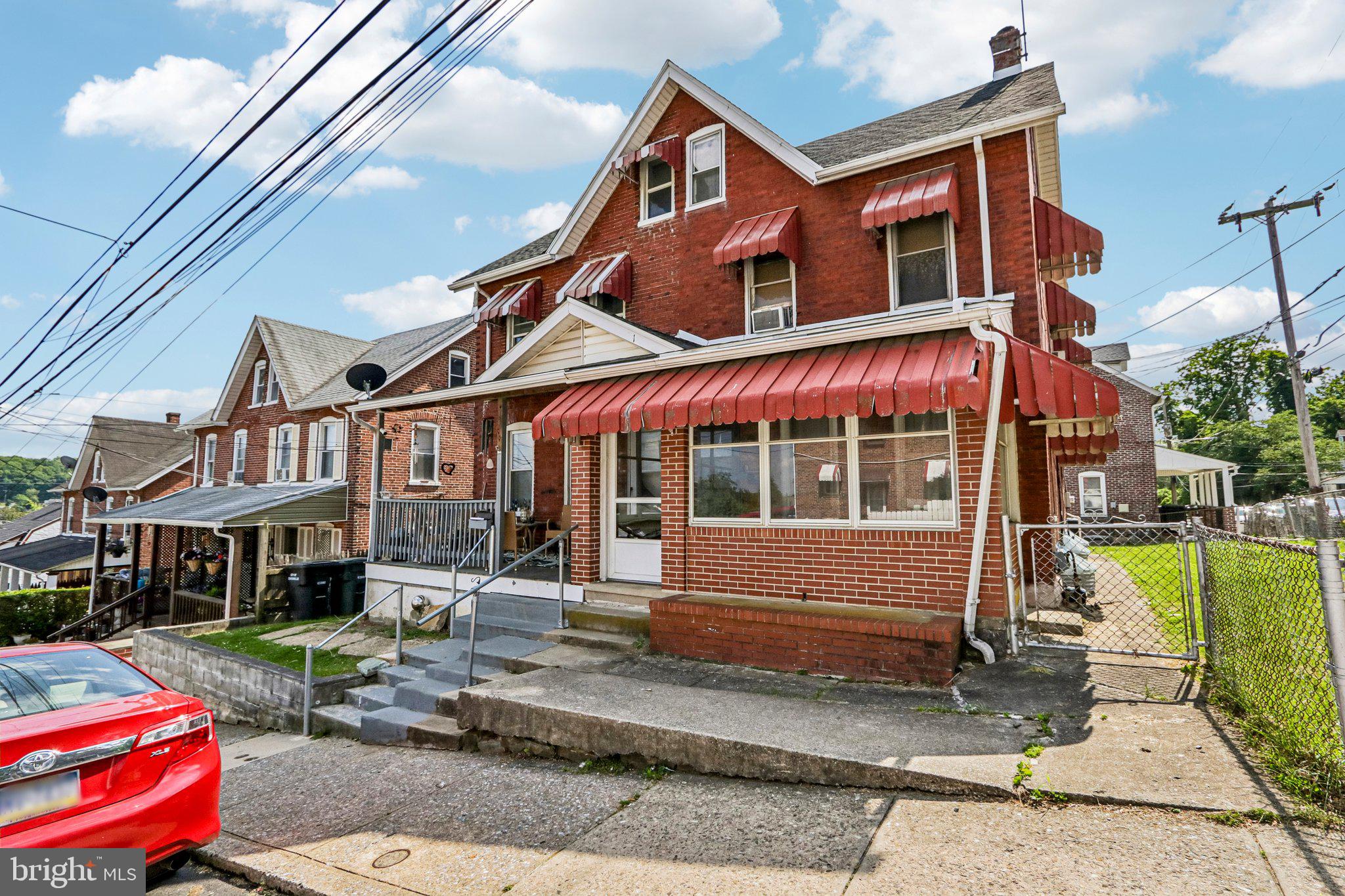 COATESVILLE - Residential