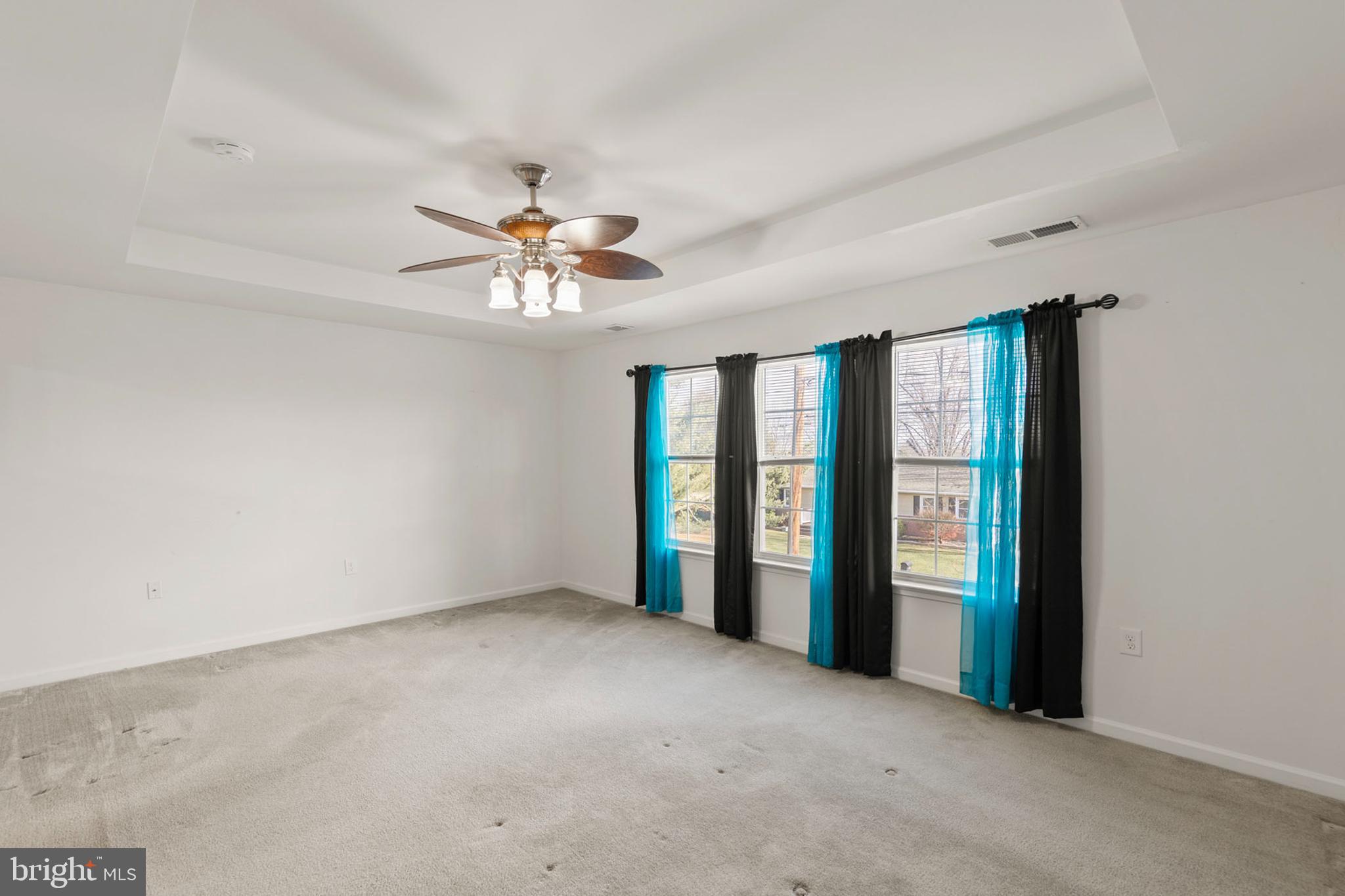 MANOR PARK - Residential