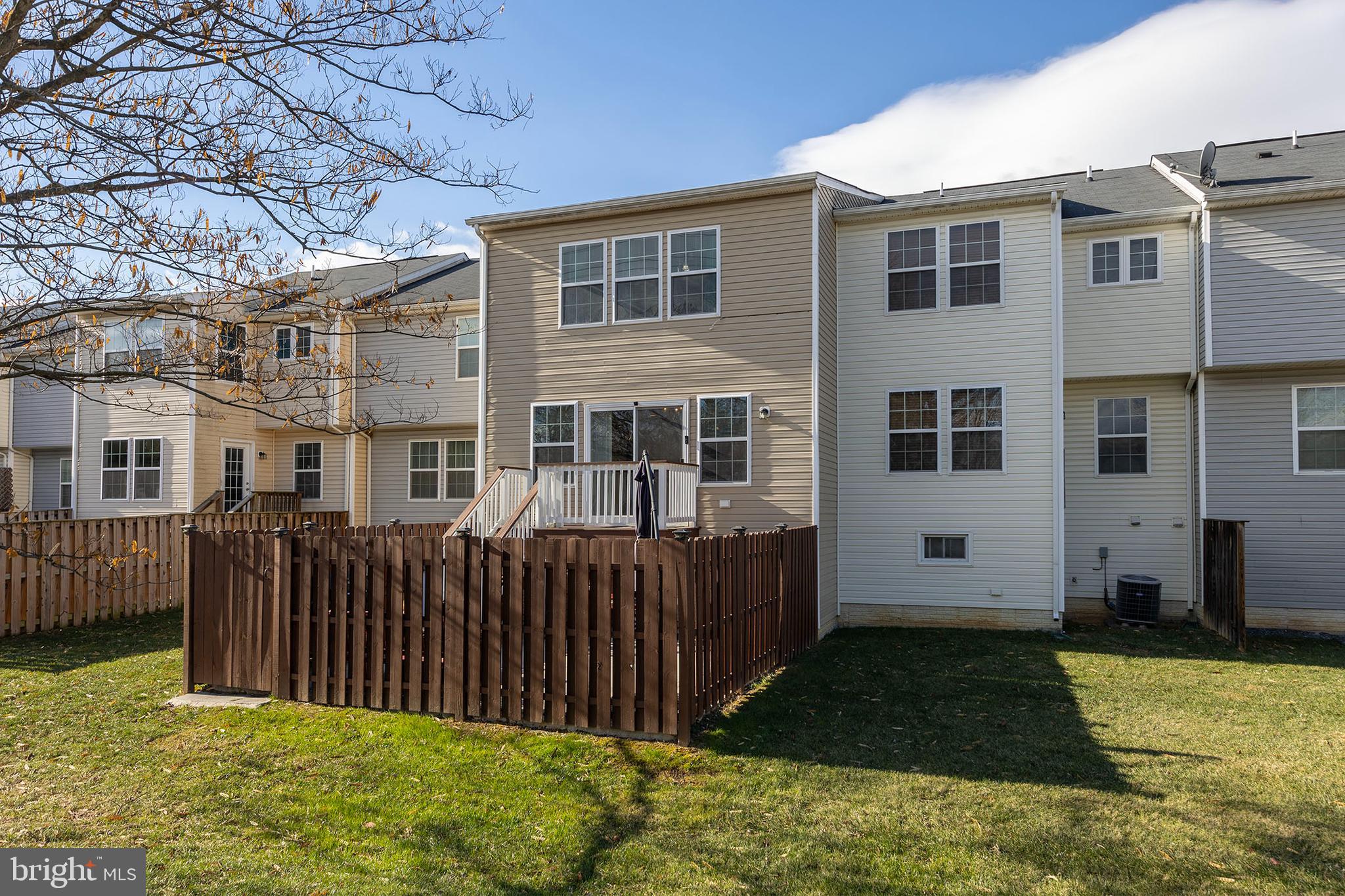 MANOR PARK - Residential