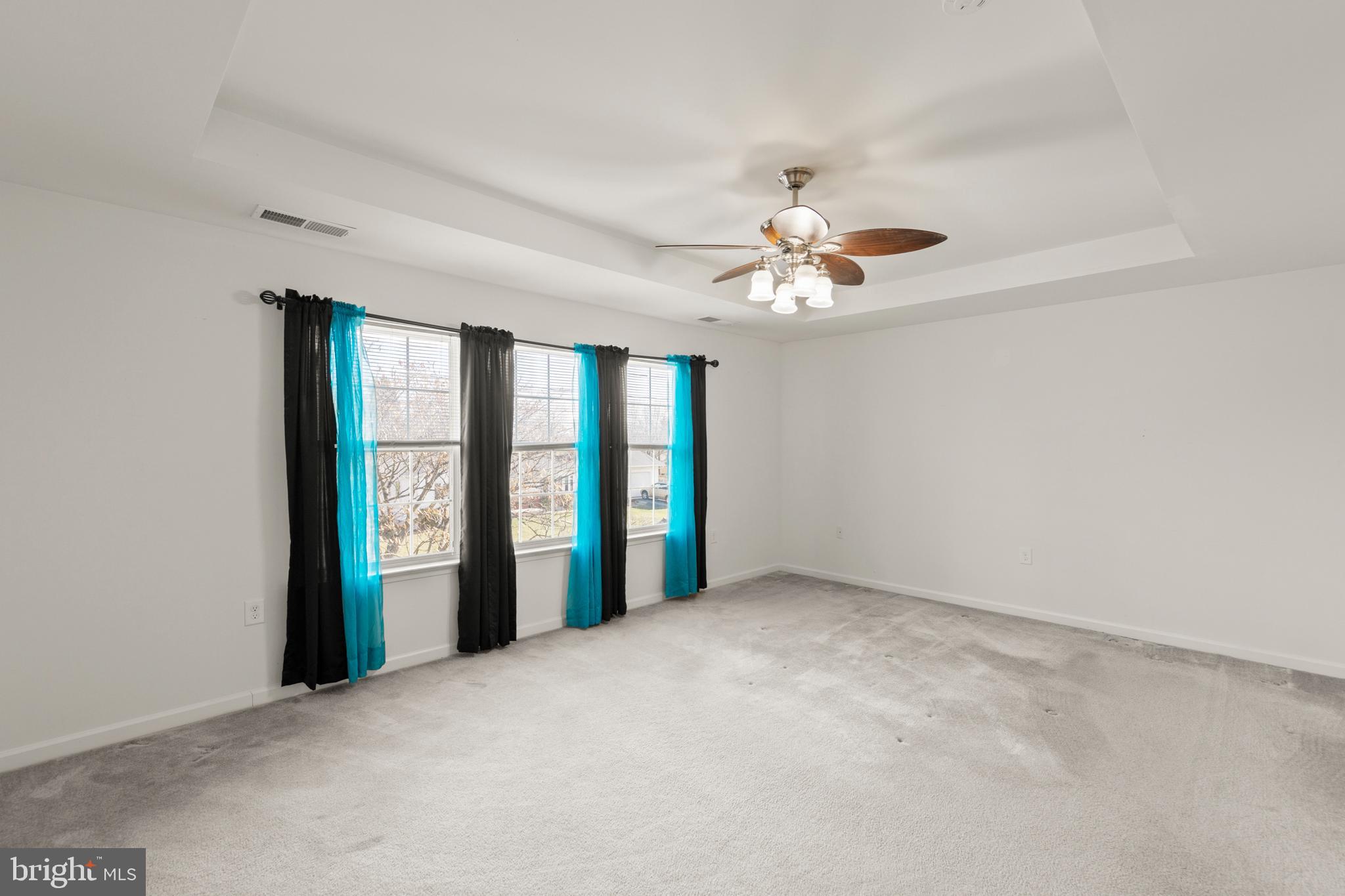 MANOR PARK - Residential