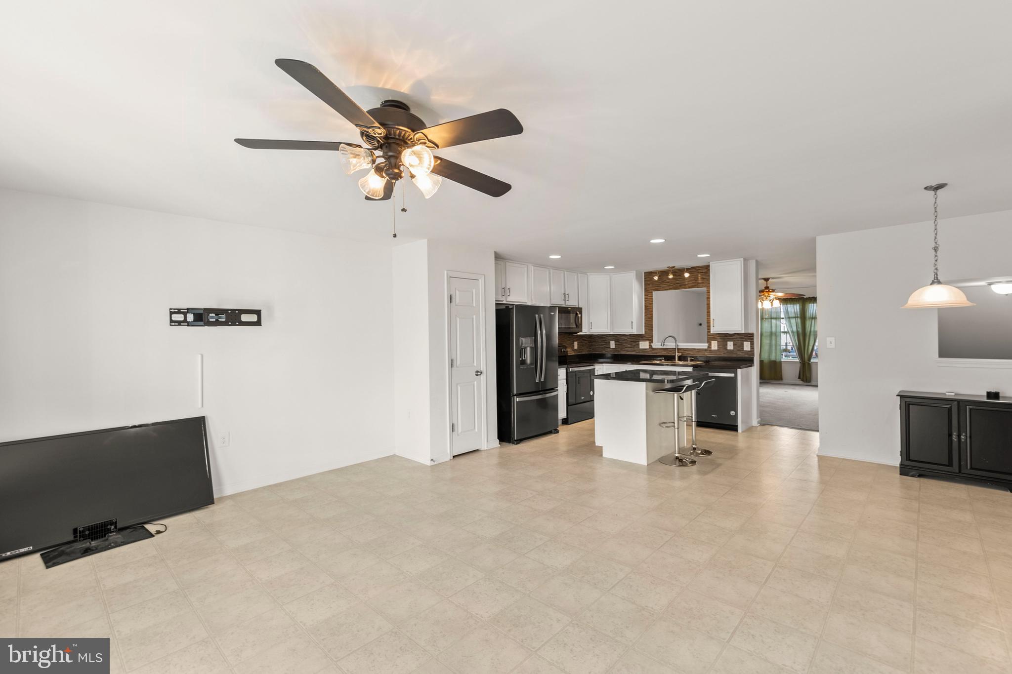 MANOR PARK - Residential