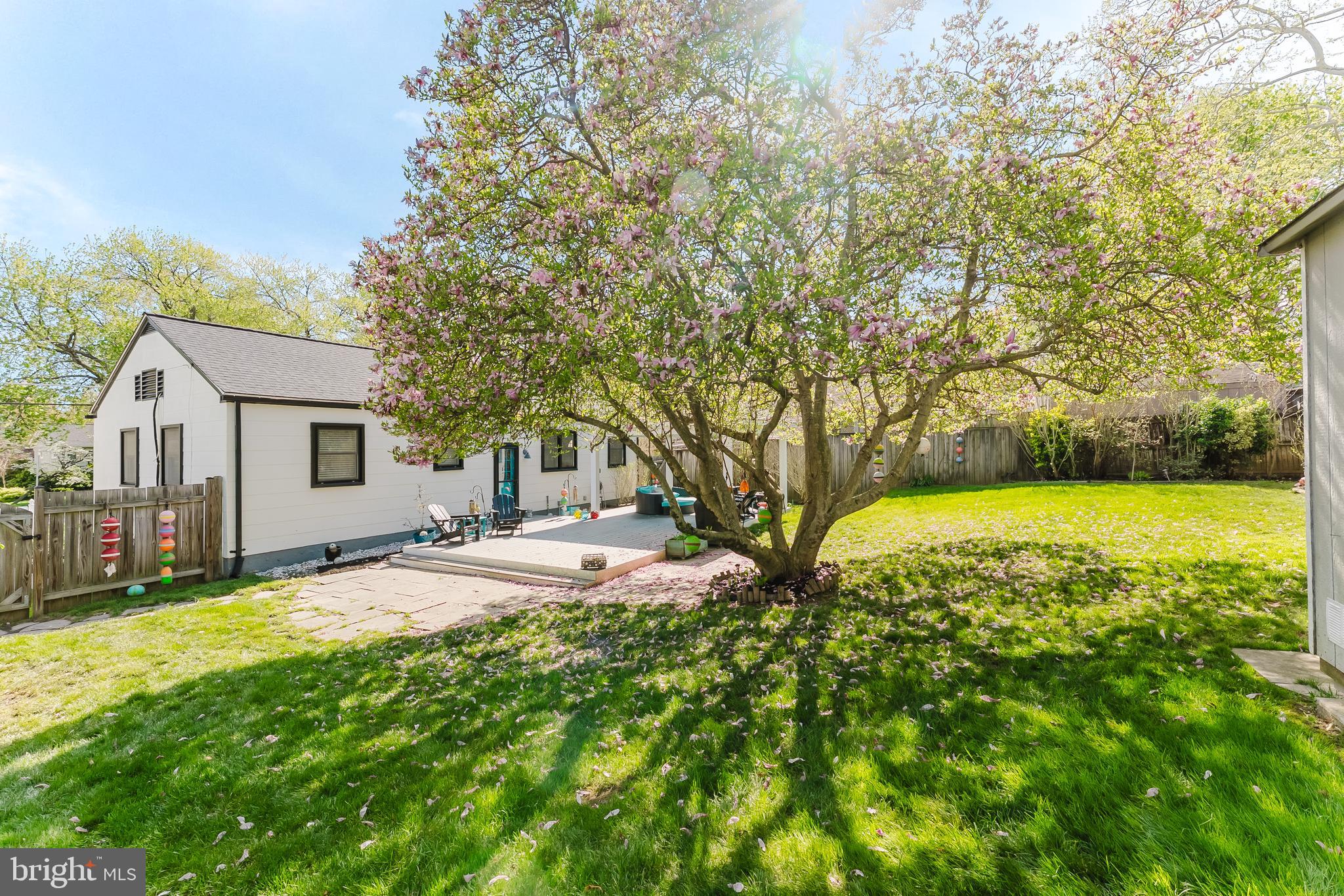 MAPLE HILL - Residential