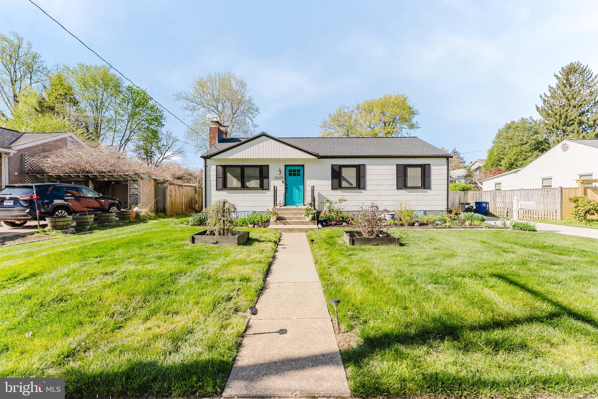 MAPLE HILL - Residential