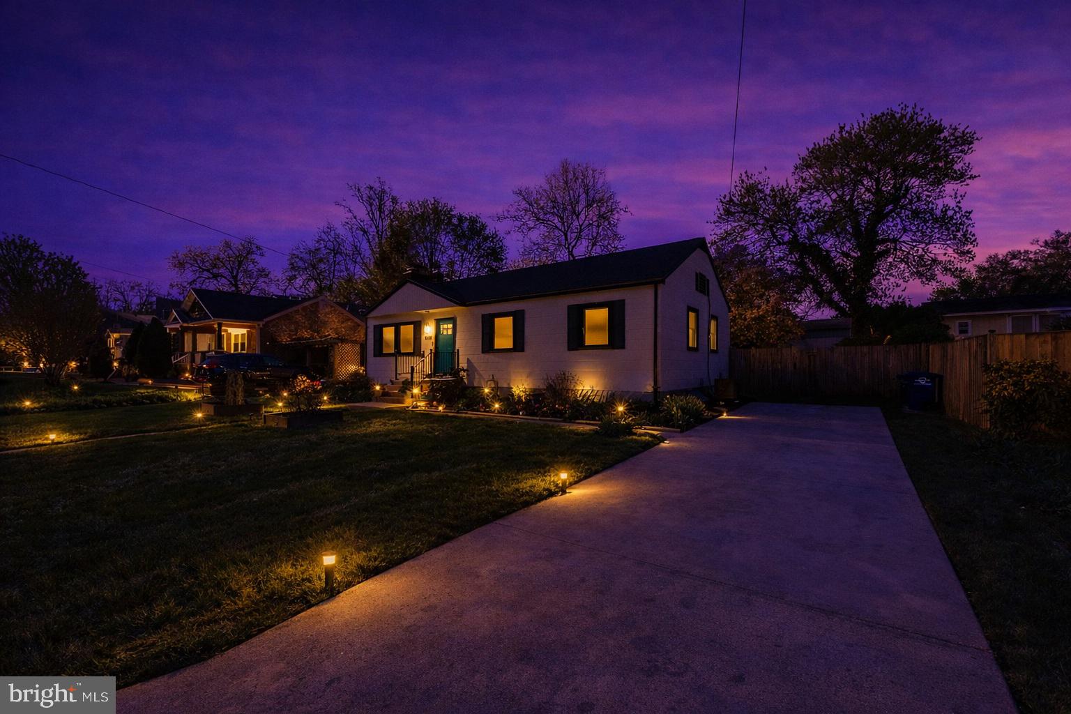 MAPLE HILL - Residential