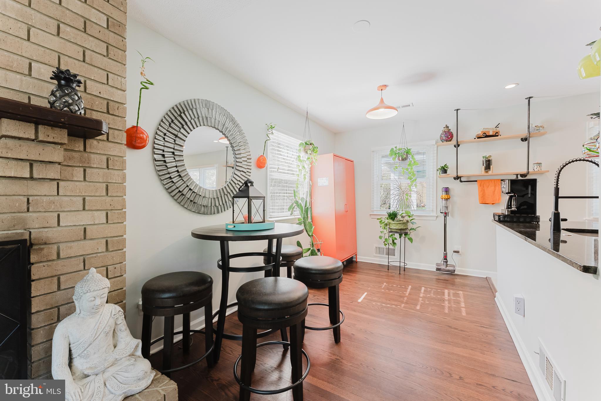 MAPLE HILL - Residential