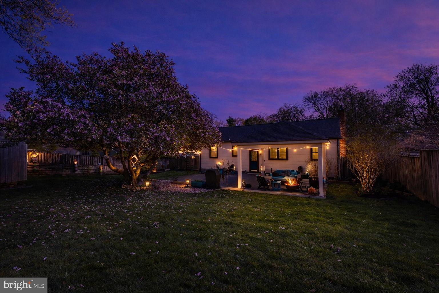 MAPLE HILL - Residential