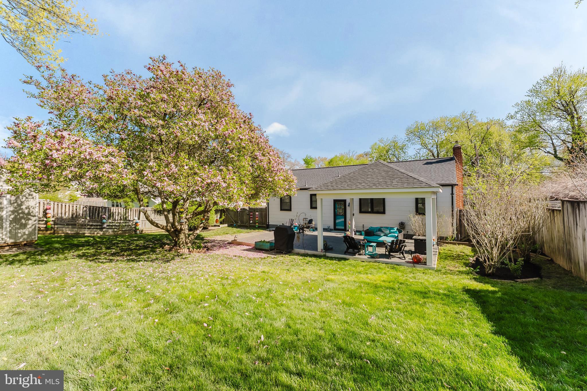 MAPLE HILL - Residential