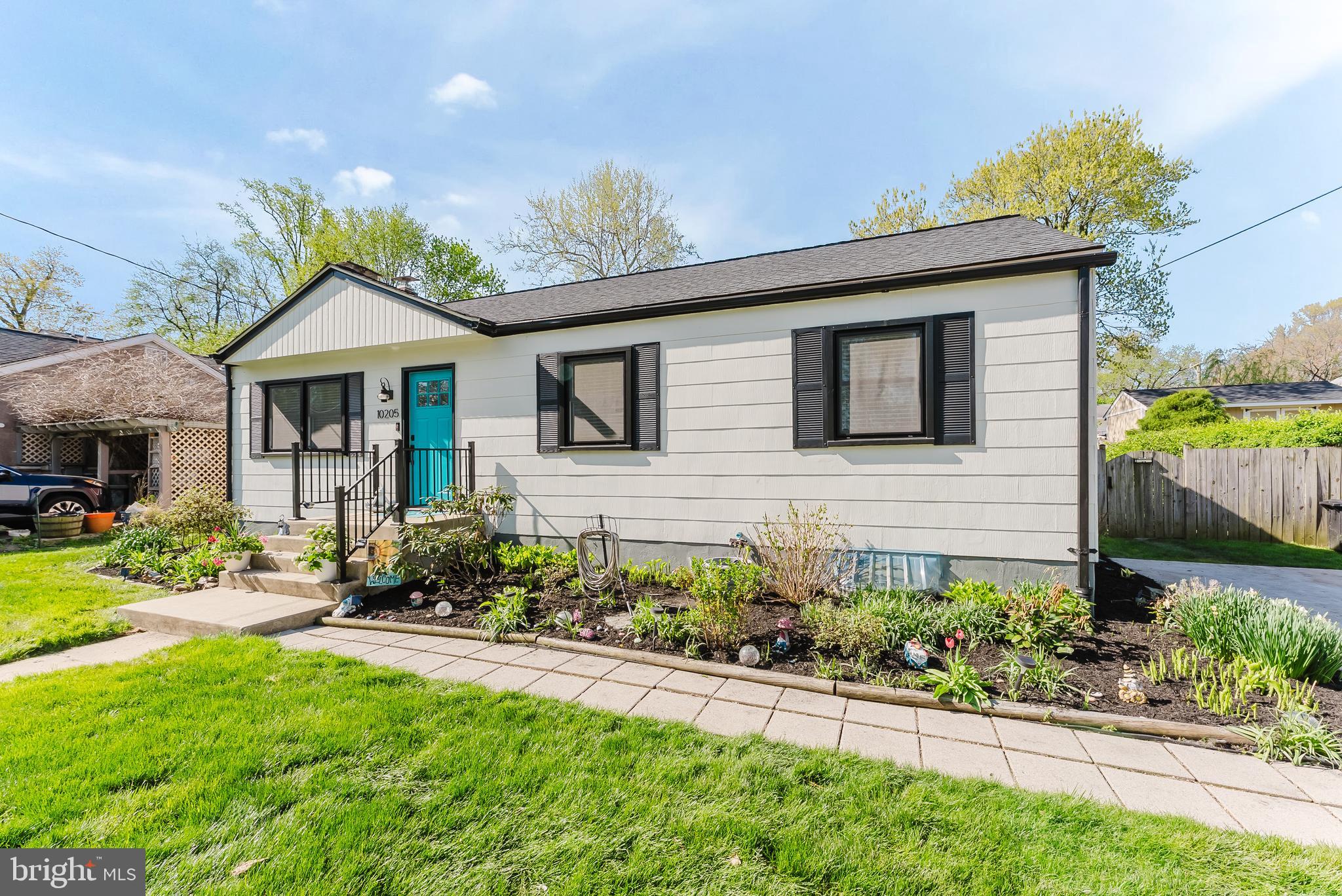 MAPLE HILL - Residential