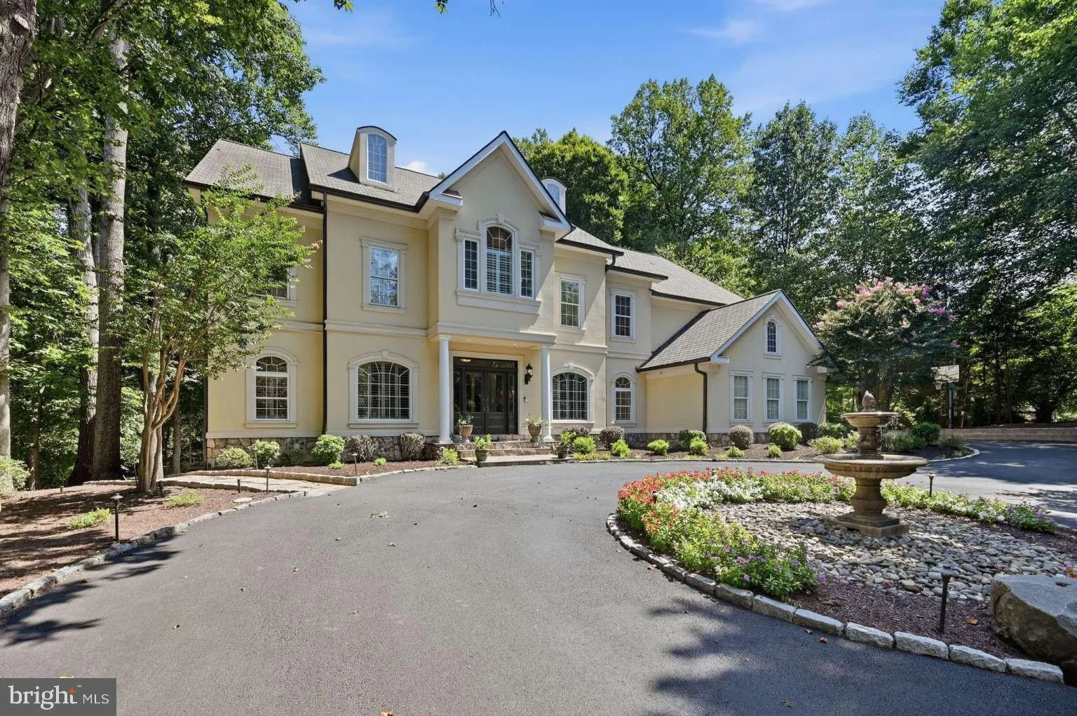 129 Sinegar Place, Sterling, VA, 20165