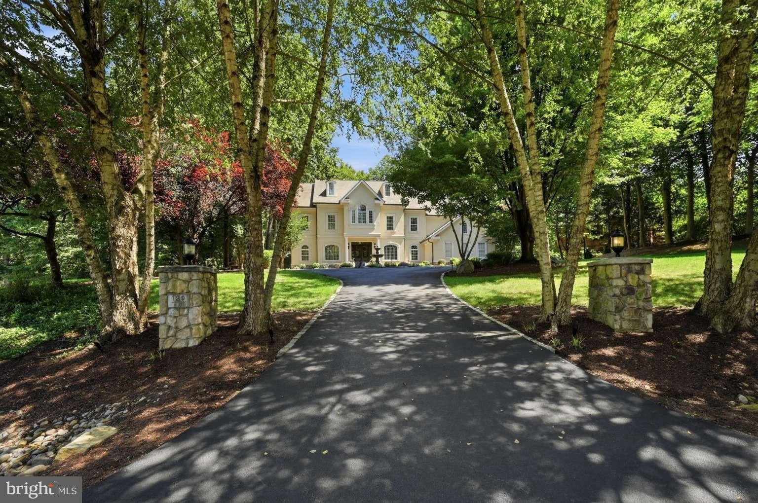129 SINEGAR PLACE