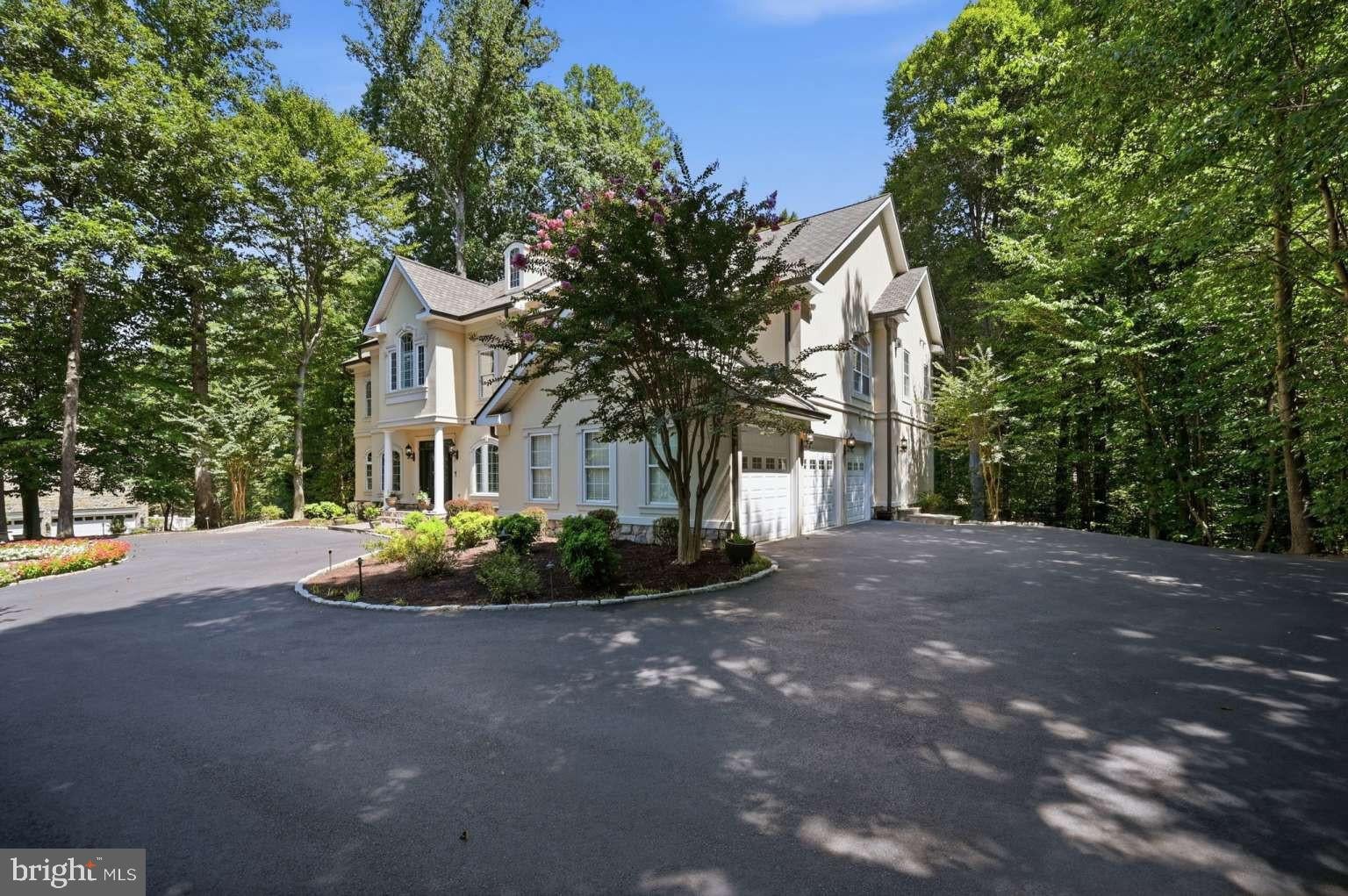 129 SINEGAR PLACE