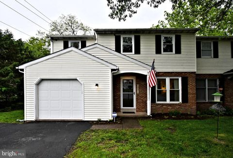 16 GROVE CIRCLE SELLERSVILLE PA 18960