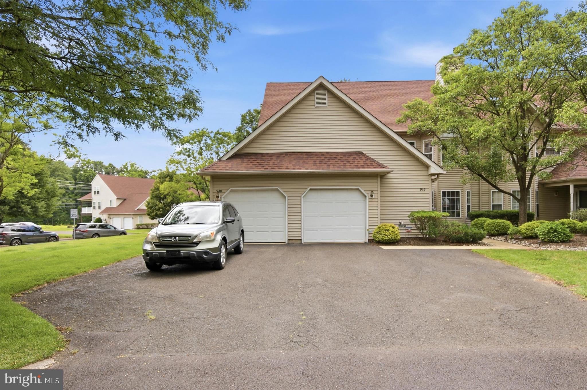 940 GRAND BOULEVARD 40