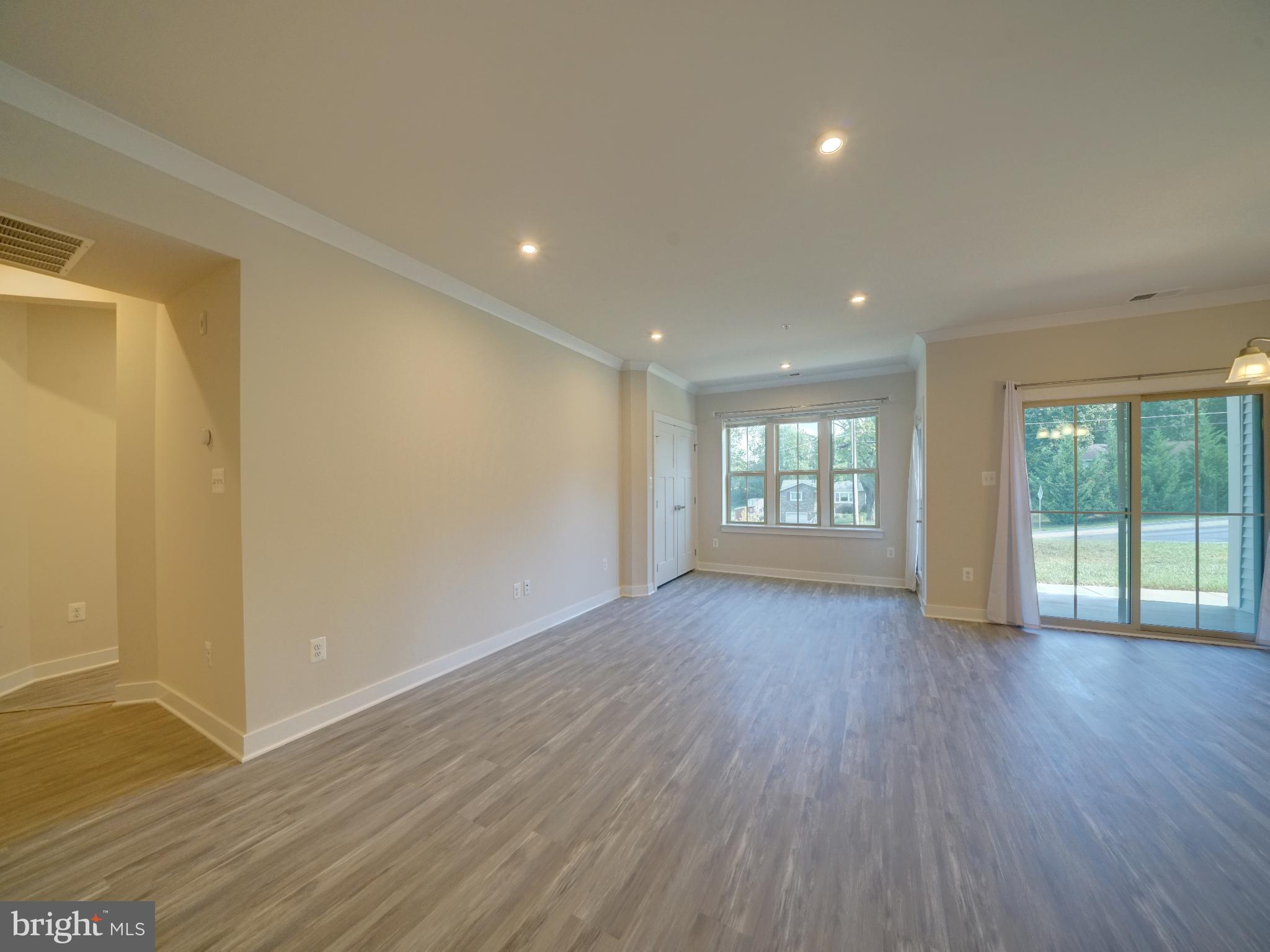 LAKE LINGANORE TOWN CENTER - Residential Lease