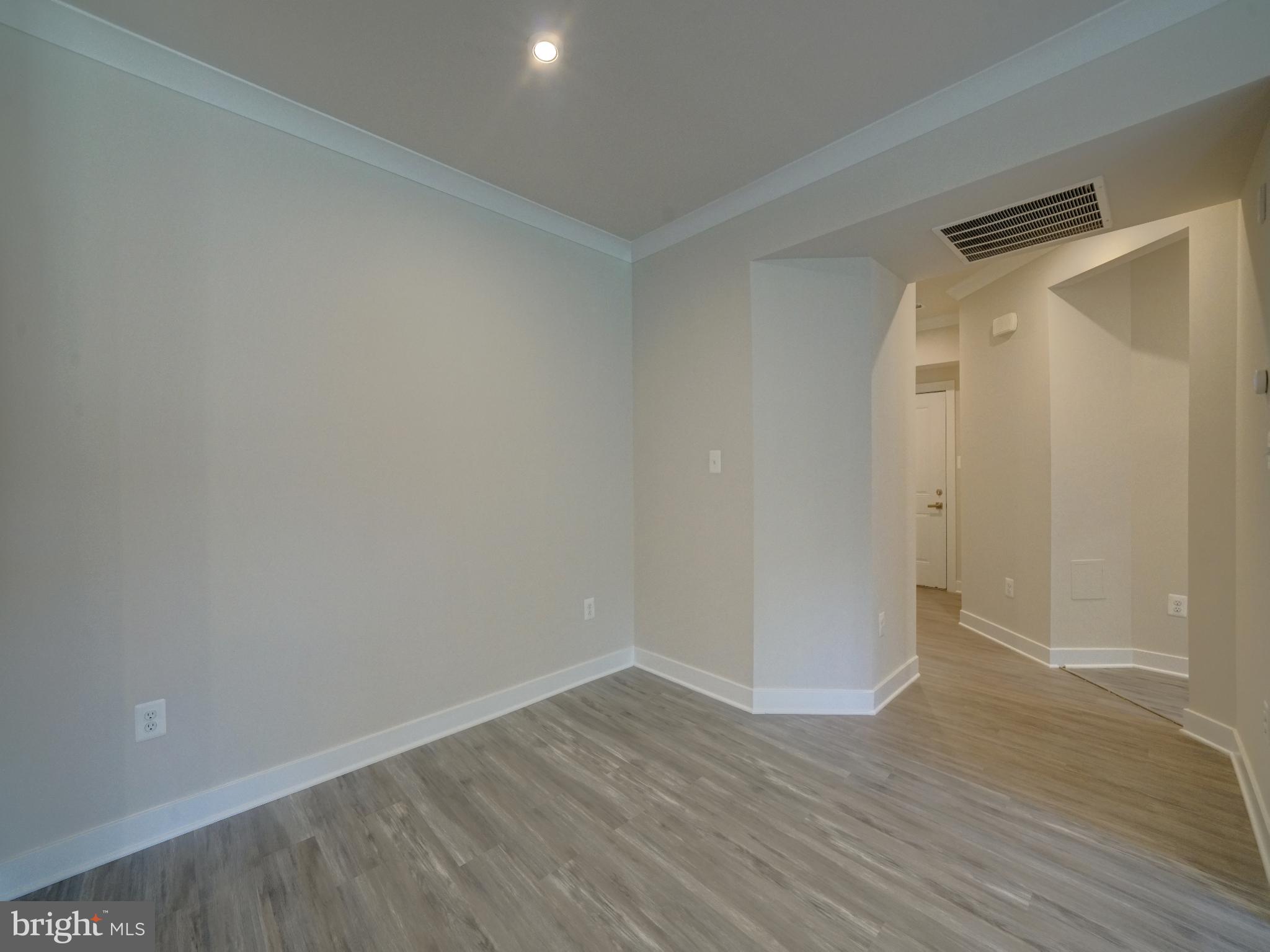 LAKE LINGANORE TOWN CENTER - Residential Lease