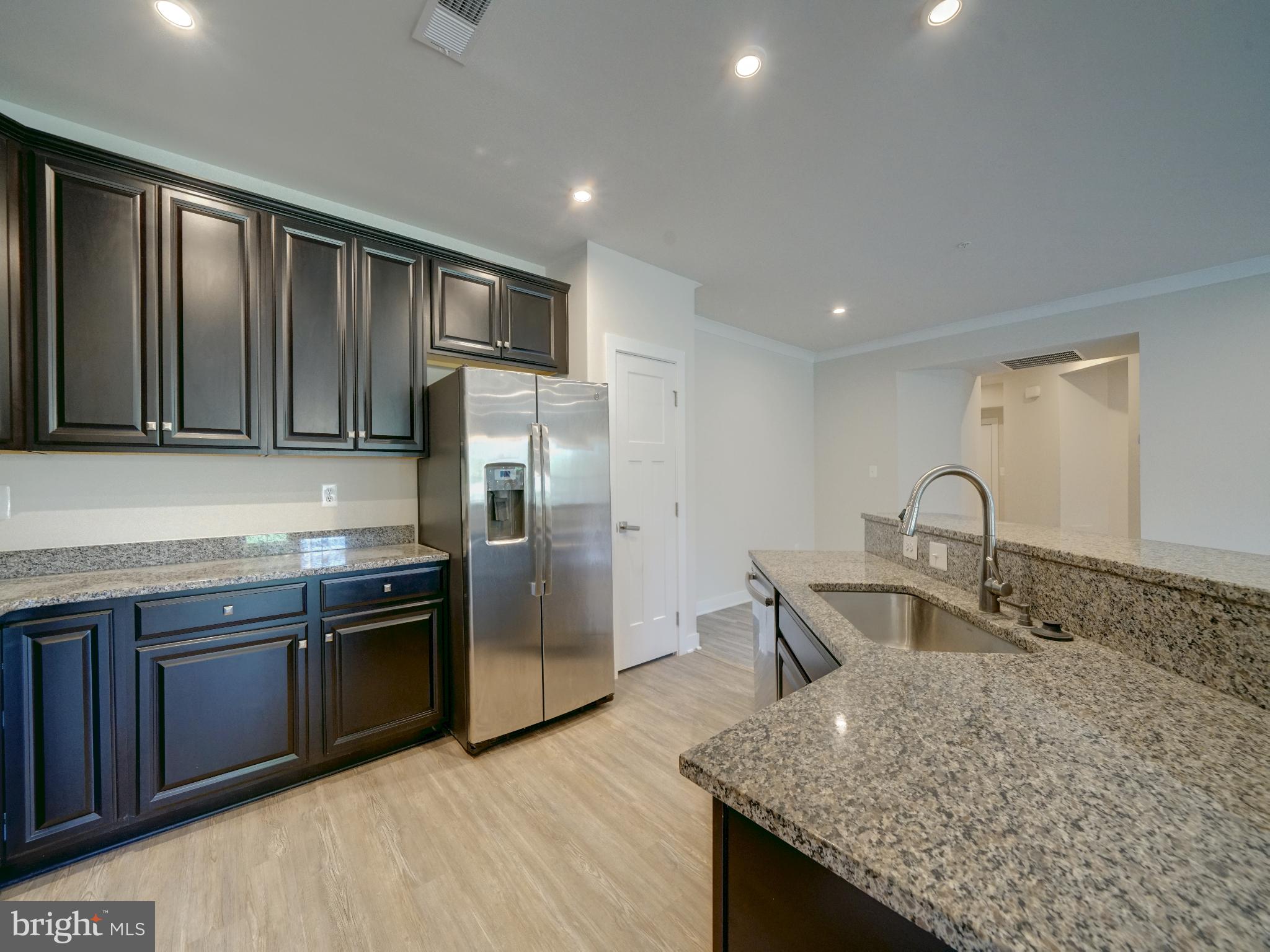 LAKE LINGANORE TOWN CENTER - Residential Lease