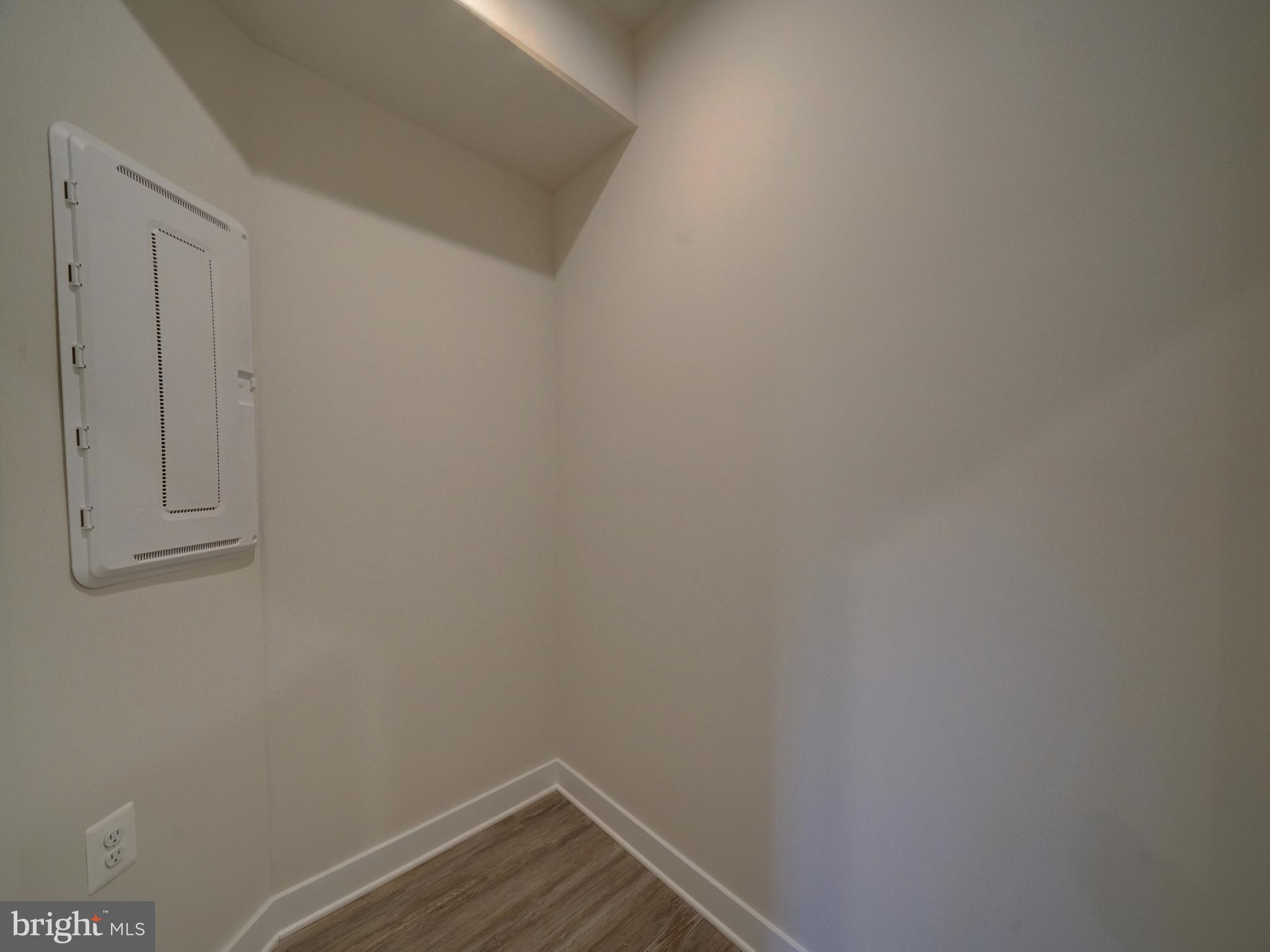 LAKE LINGANORE TOWN CENTER - Residential Lease