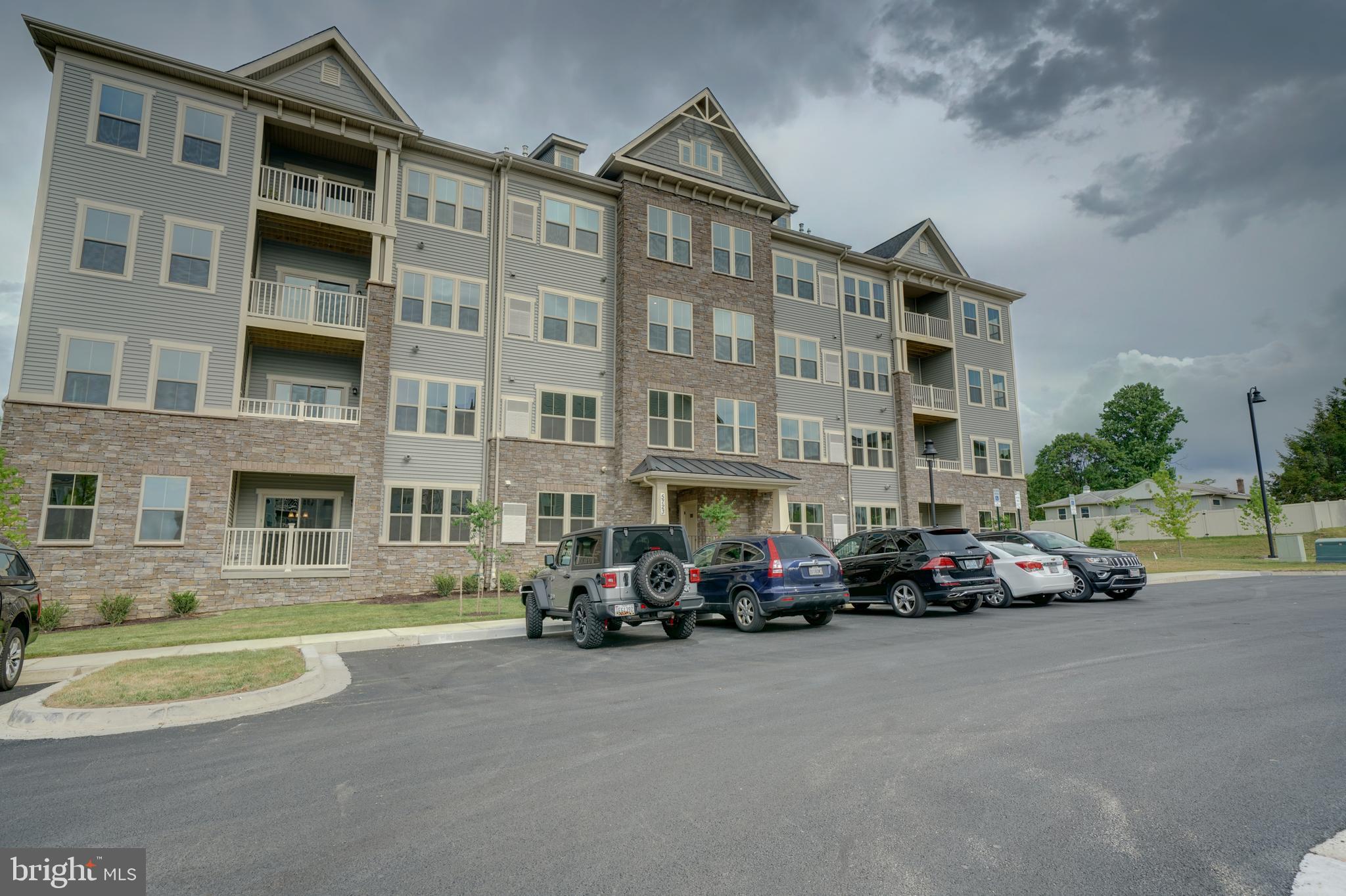 LAKE LINGANORE TOWN CENTER - Residential Lease