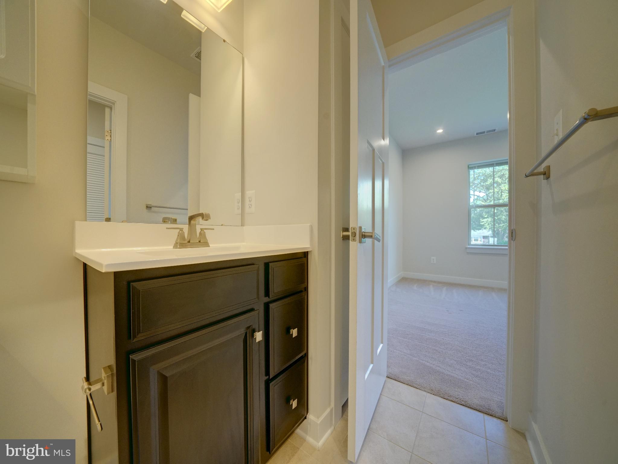 LAKE LINGANORE TOWN CENTER - Residential Lease