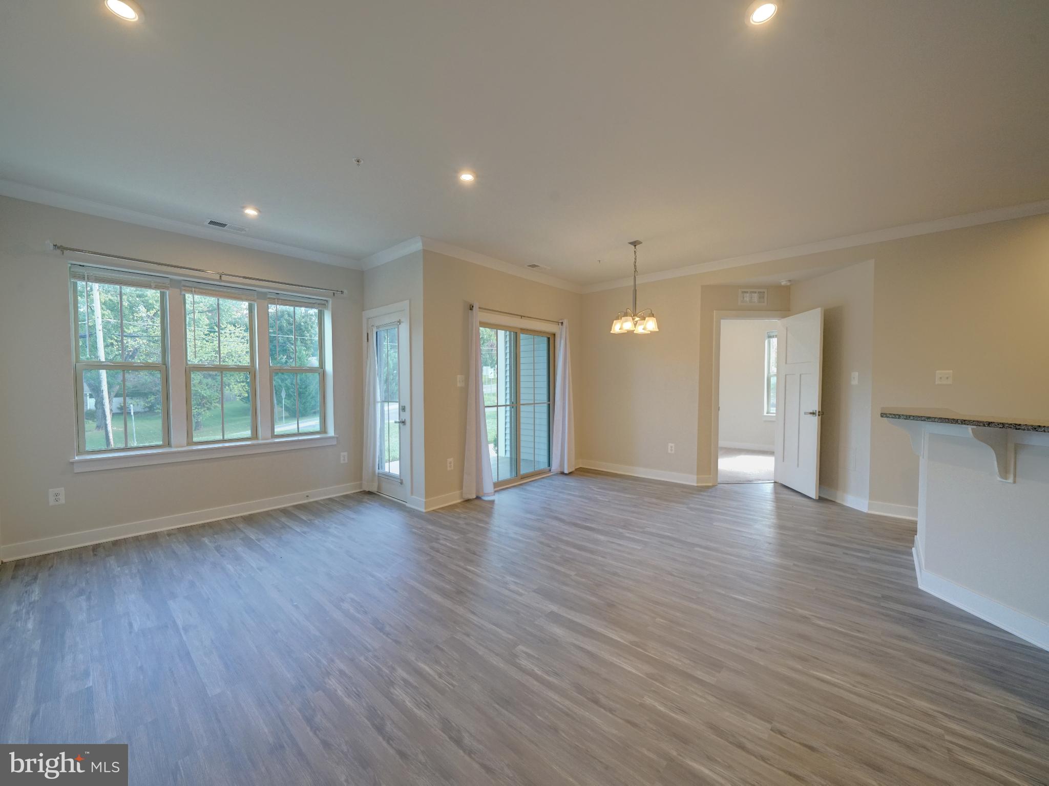 LAKE LINGANORE TOWN CENTER - Residential Lease