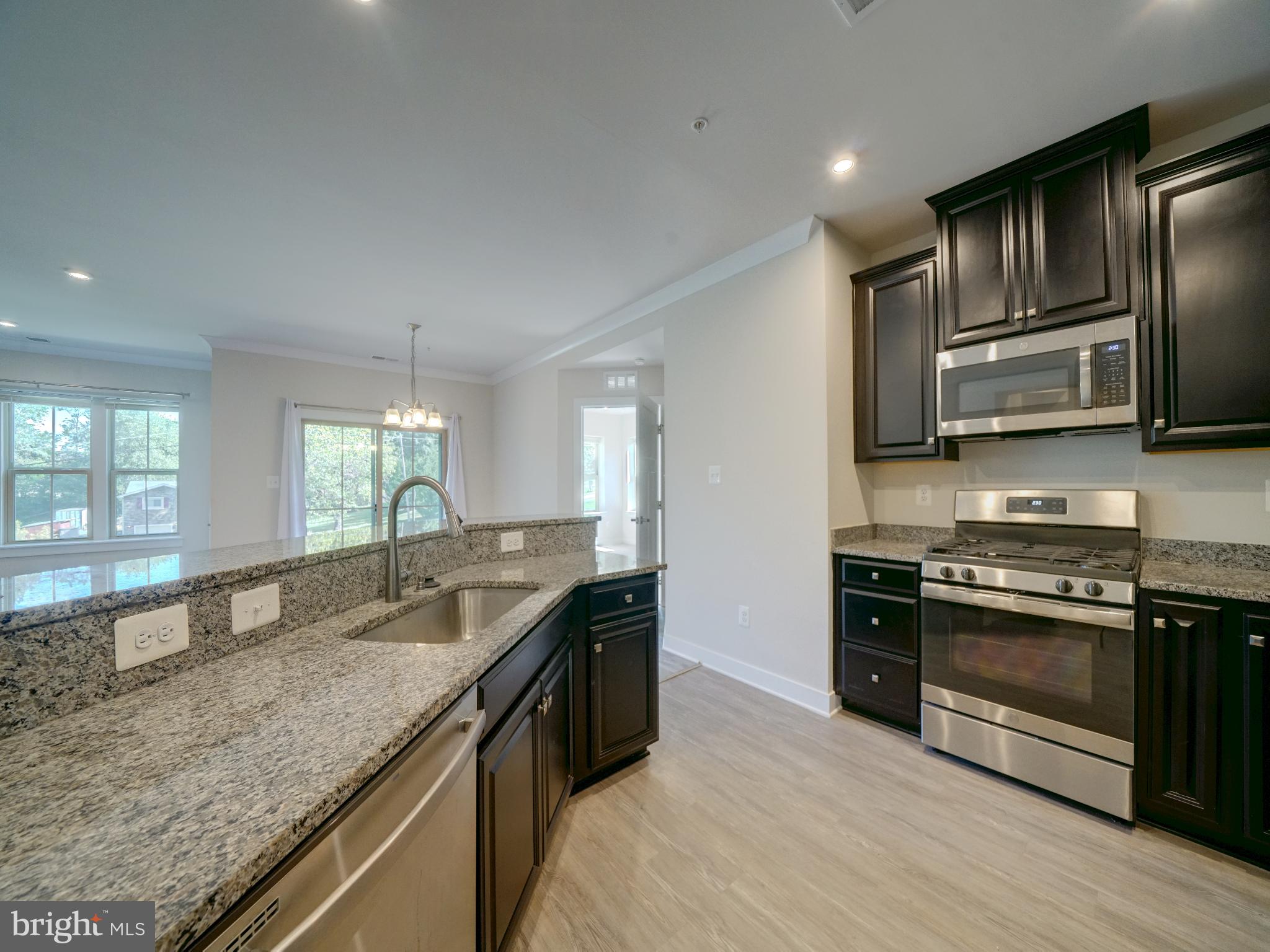 LAKE LINGANORE TOWN CENTER - Residential Lease