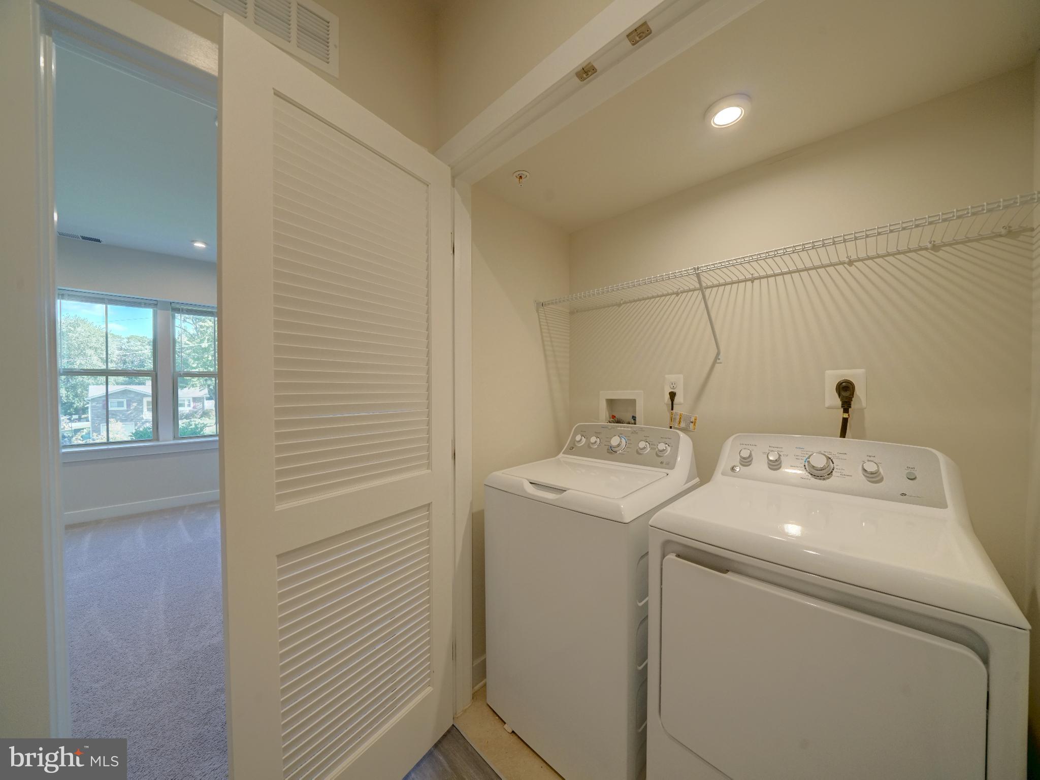 LAKE LINGANORE TOWN CENTER - Residential Lease