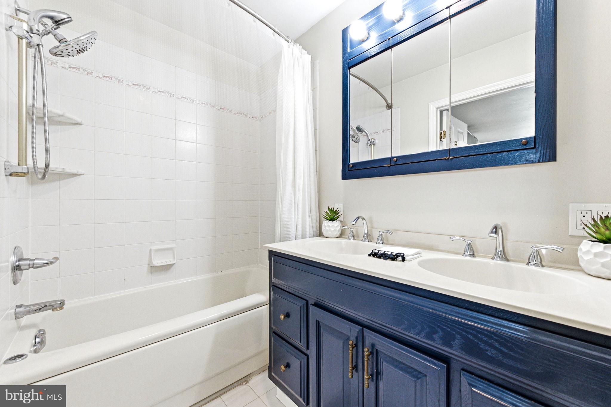 DOWNING RIDGE - Residential